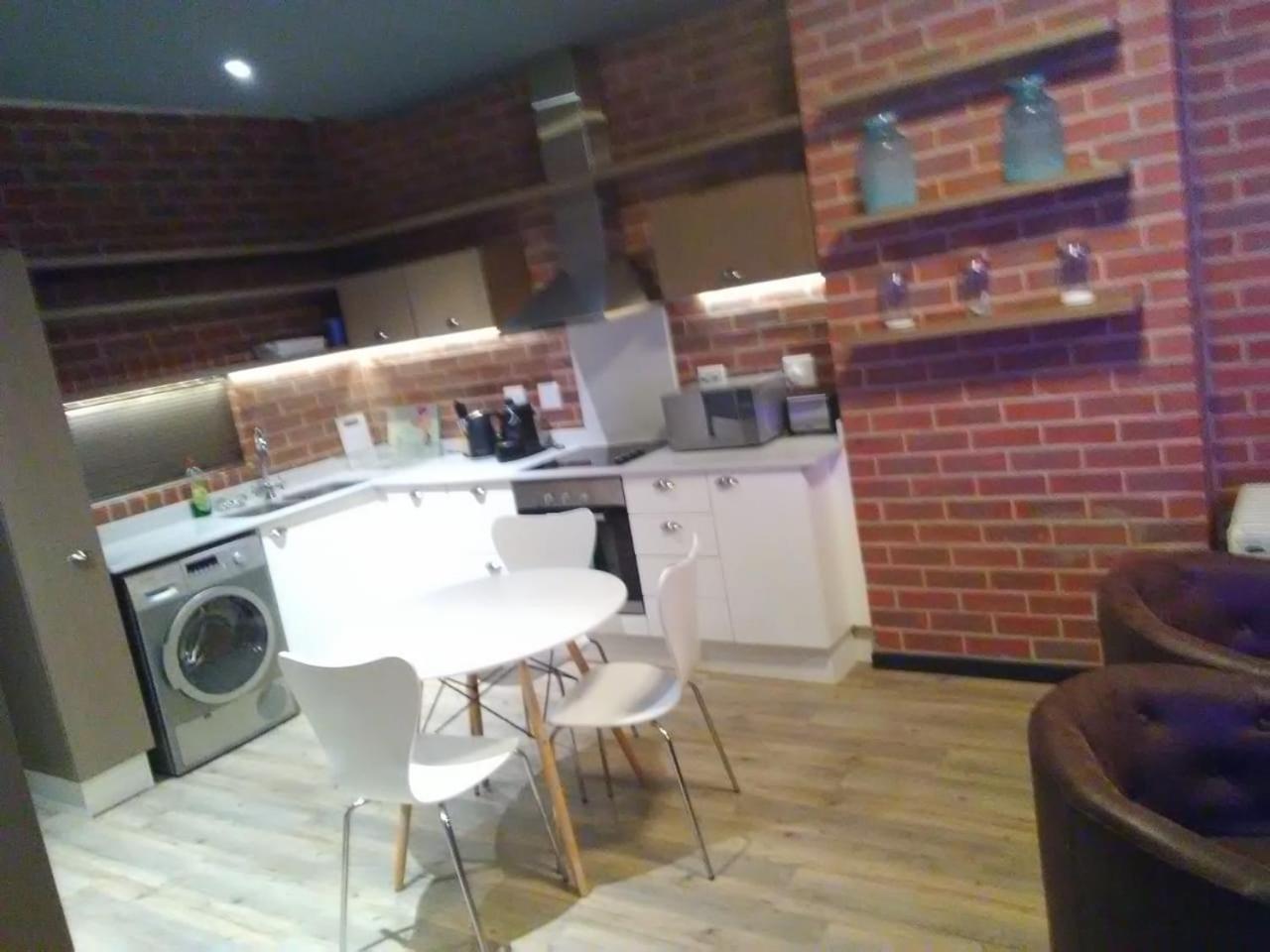 Luxury Stay Rosebank Johannesburg