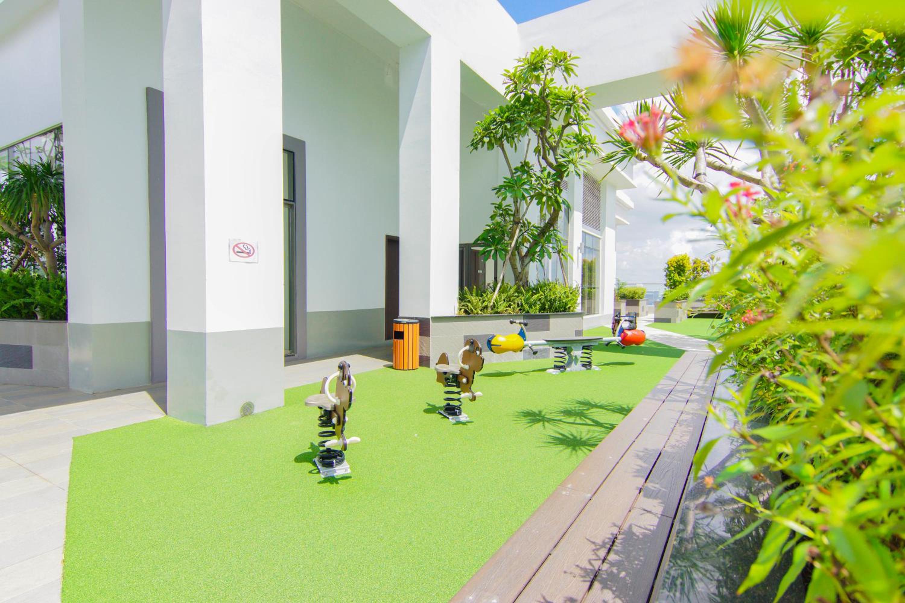 SAI GON HOME PARTY STUDIO-FREE POOL AND GYM AT CITY CENTER