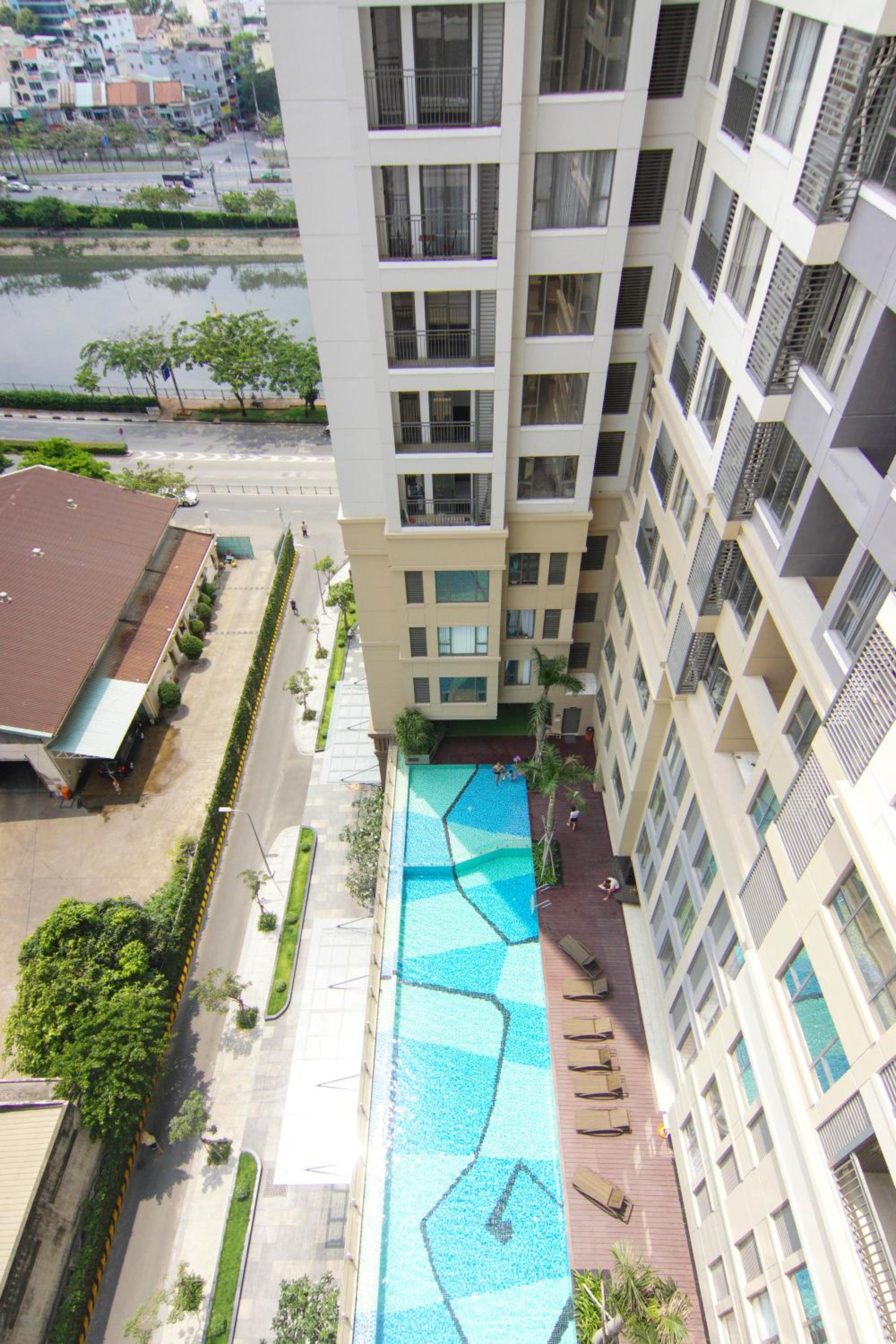SAI GON HOME PARTY STUDIO-FREE POOL AND GYM AT CITY CENTER