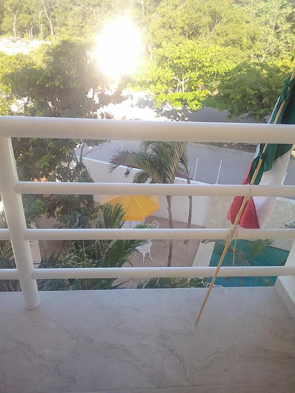 balcony