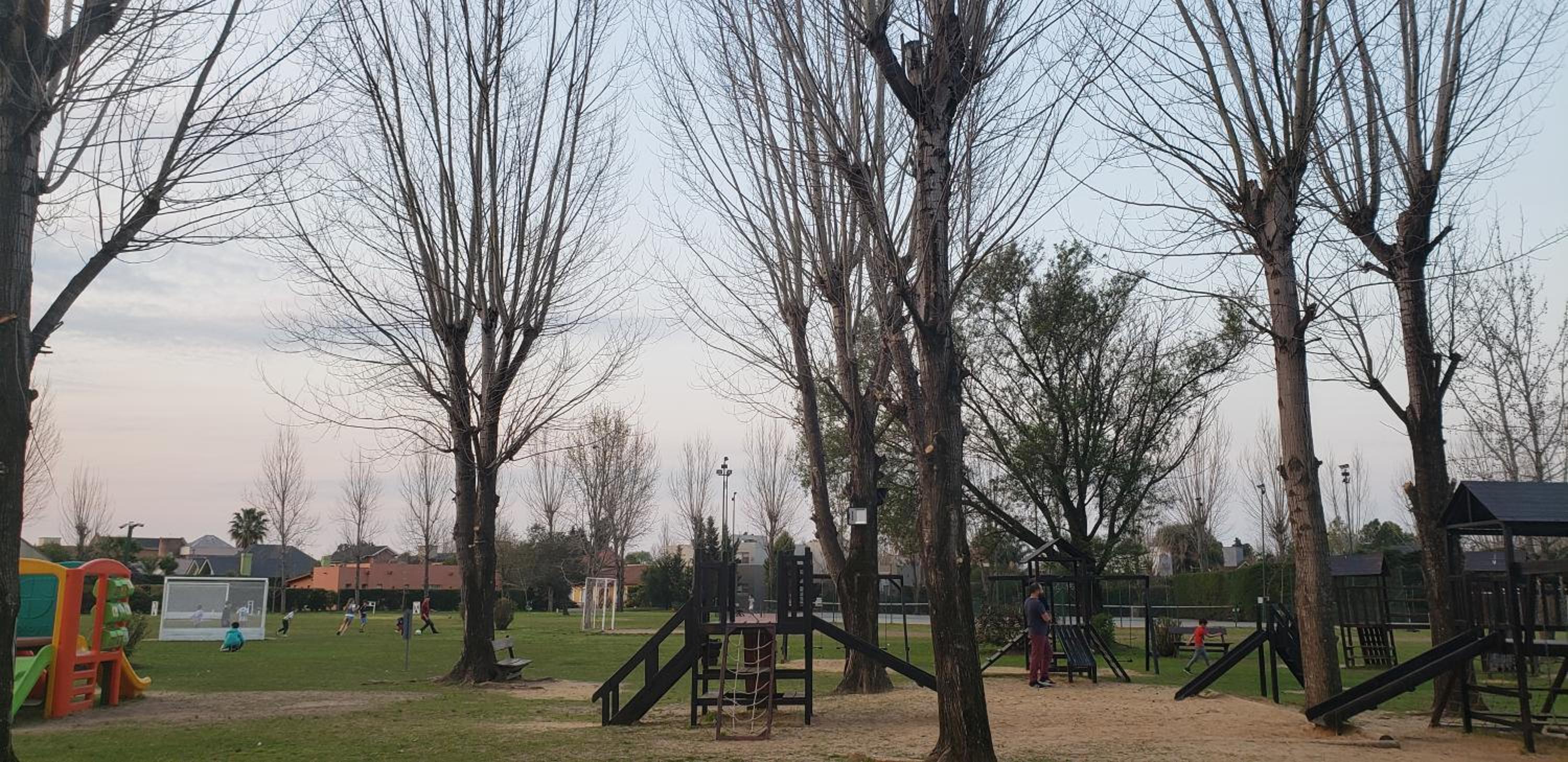 BARRIO ACACIAS BLANCAS, Vivir la Naturaleza