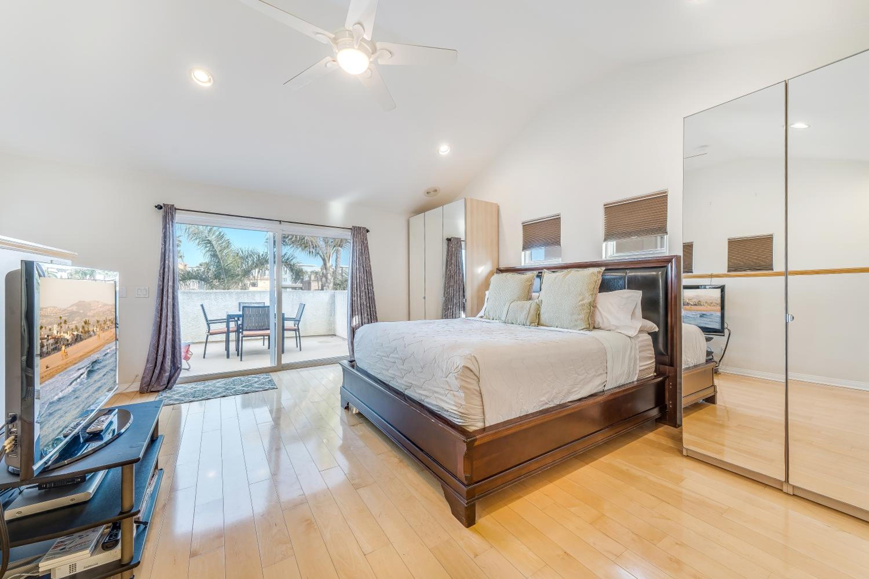 249 - 3 Story Dream Home view 5