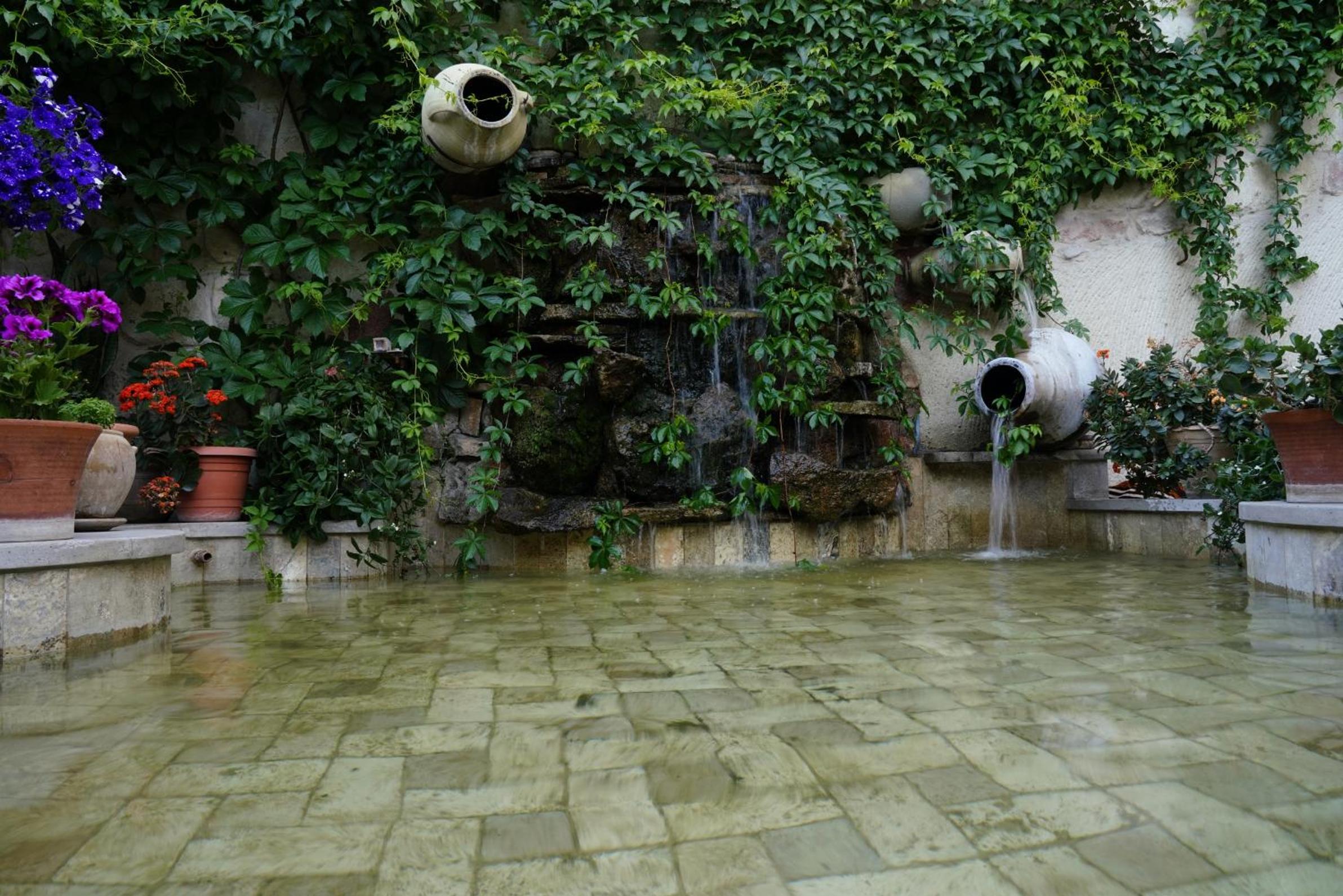 Safran Cave Hotel - Image 67