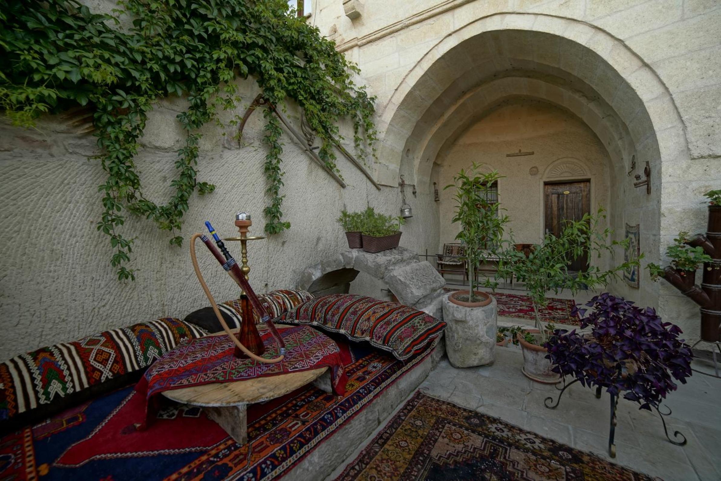 Safran Cave Hotel - Image 69