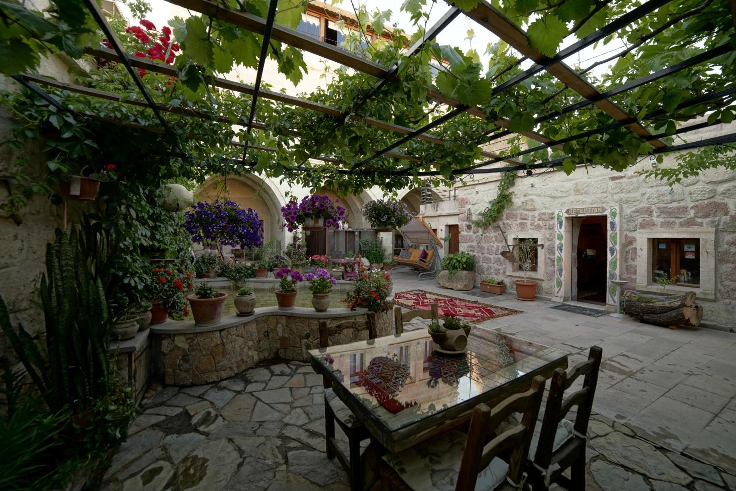 Safran Cave Hotel - Image 71