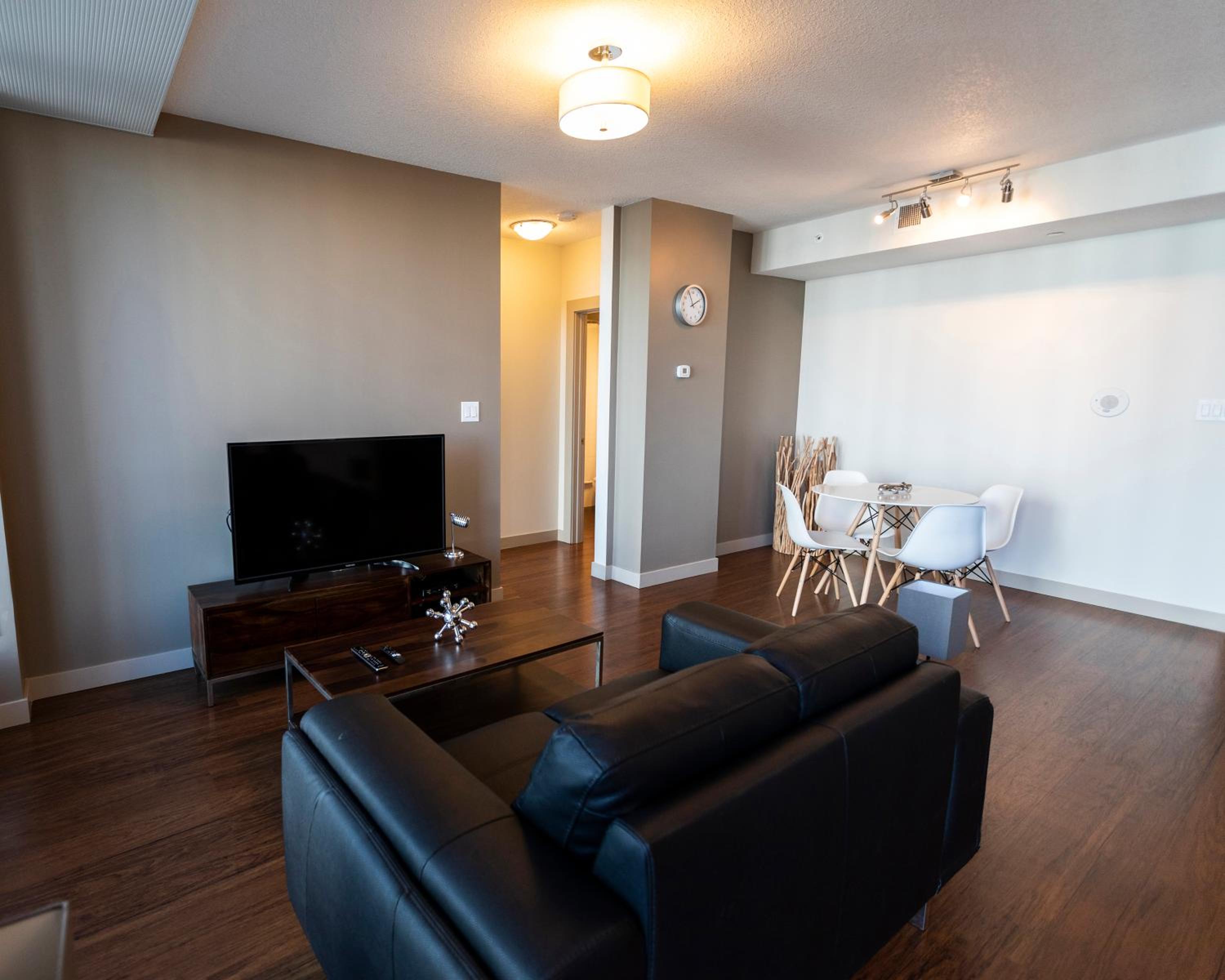 Mayfair Luxe Suites Premium by Corporate Stays