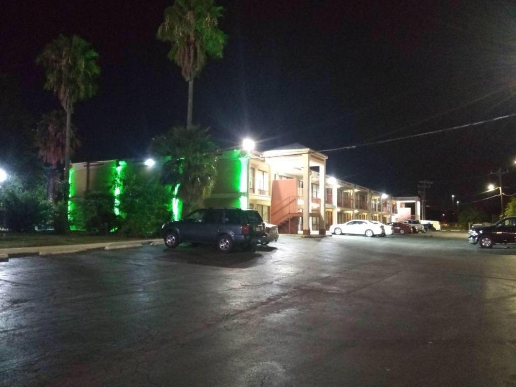 Knights Inn San Antonio near Frost Bank Center, Kuva 43
