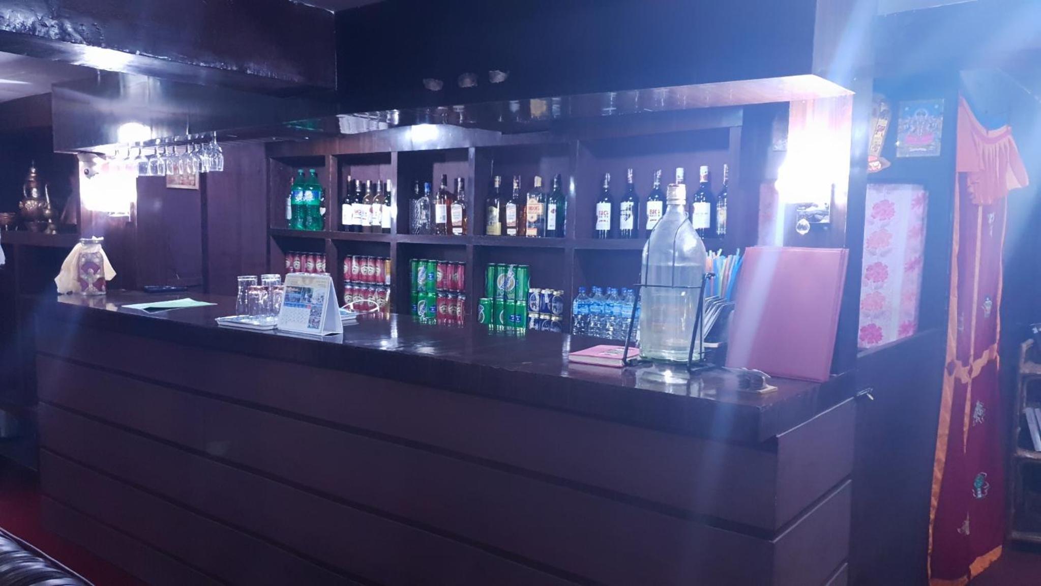 LAMA HOTEL - HIMALAYAN BURGER Experience the best stay in EVEREST with an unforgettable Mountain Flight