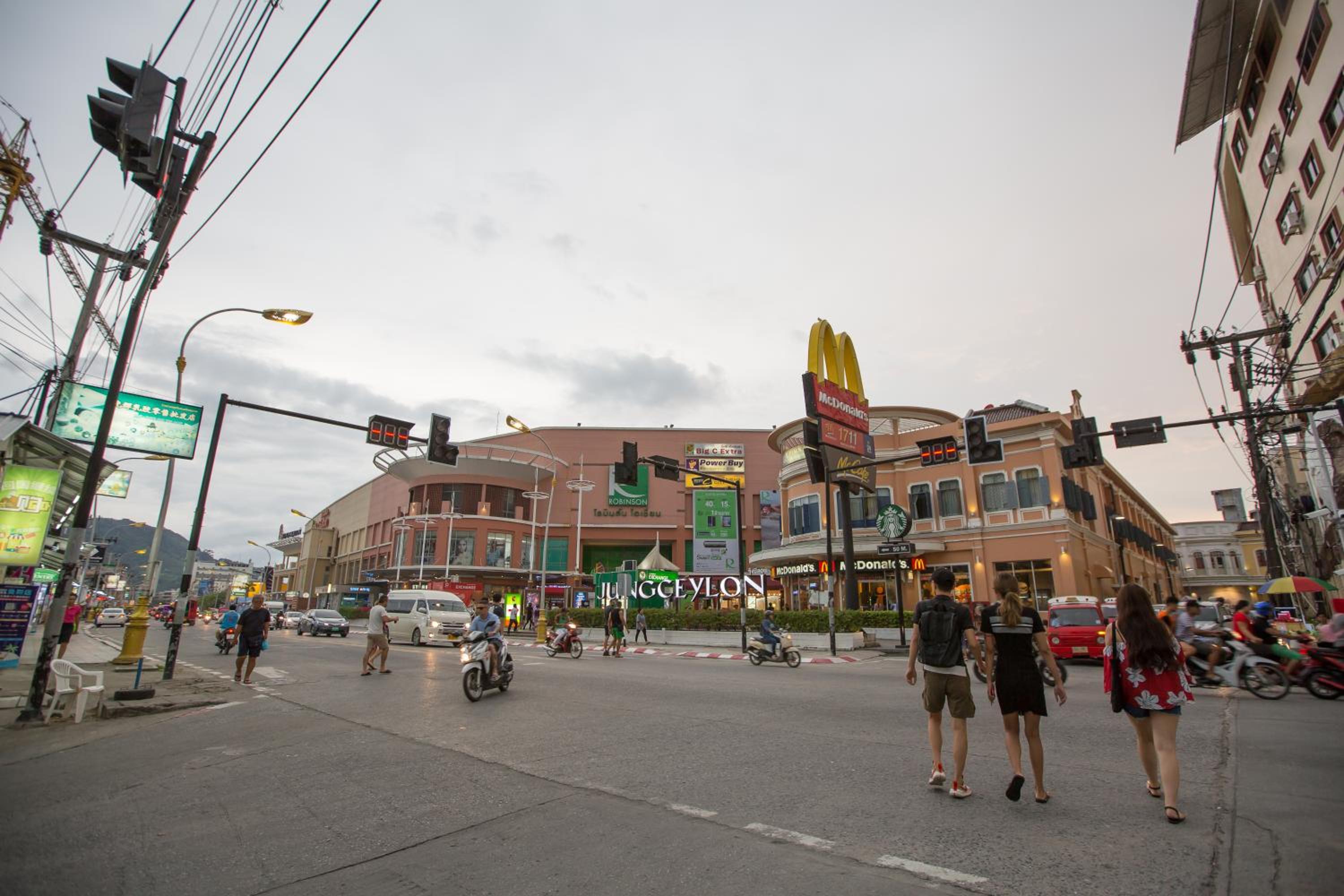 Royal Beach Residence, Patong Beach