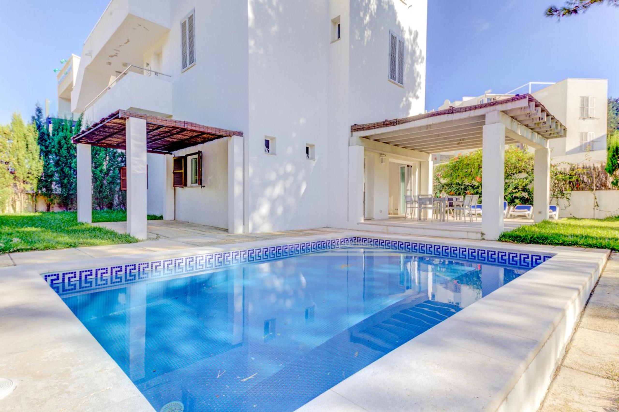 Hotel Beach Villa Pins by Sealand Villas - Image 1