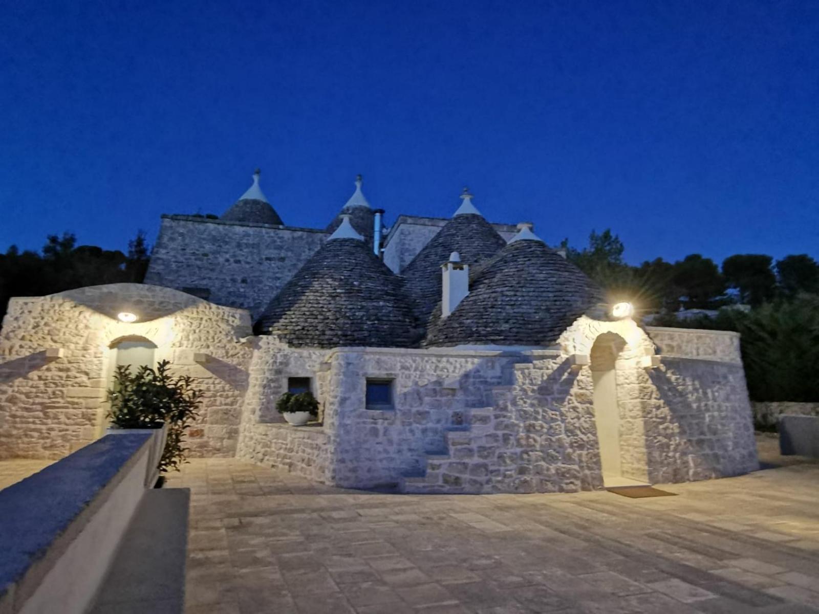 Hotel TRULLI GIACI&MAURI - Image 1