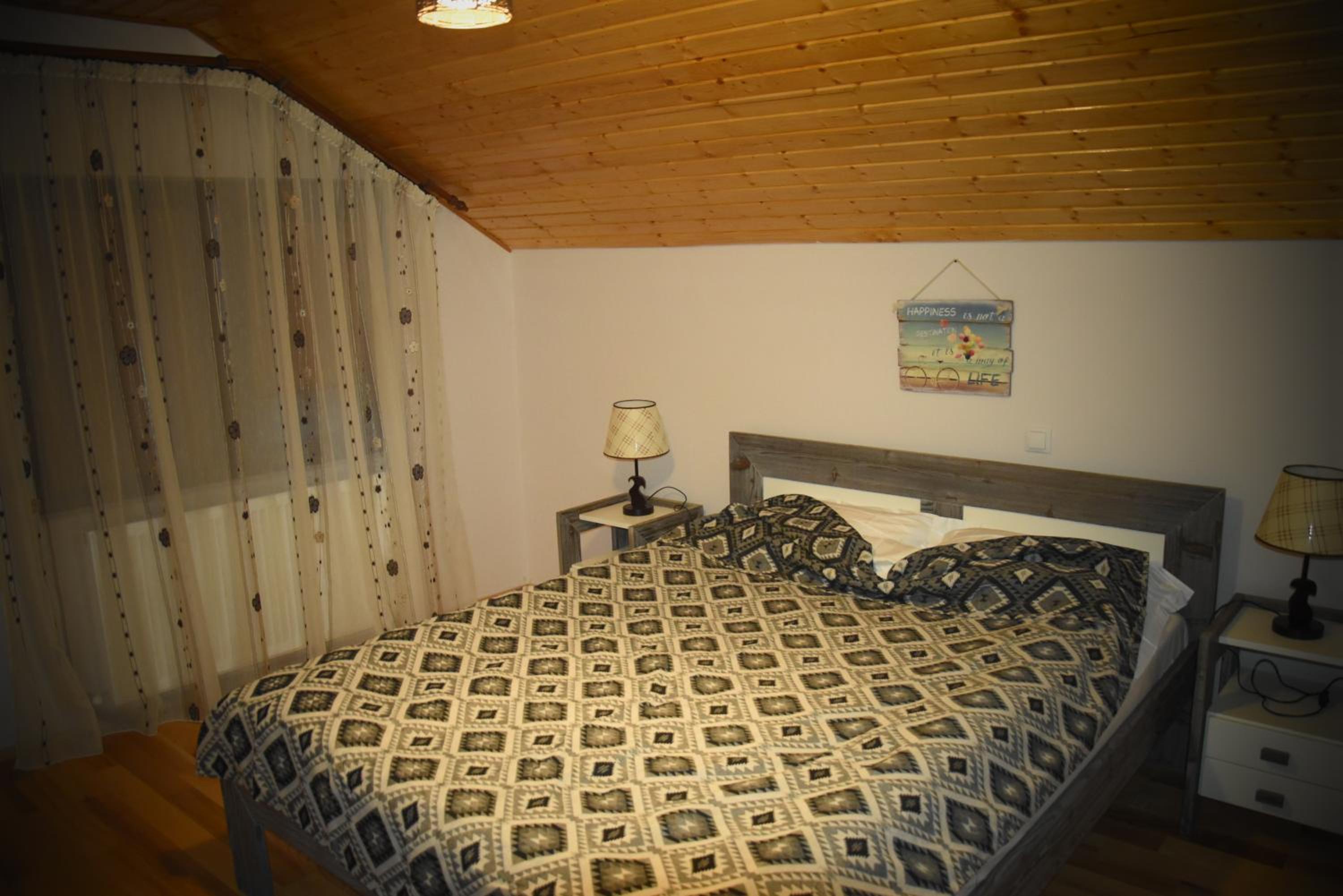 Photo 37