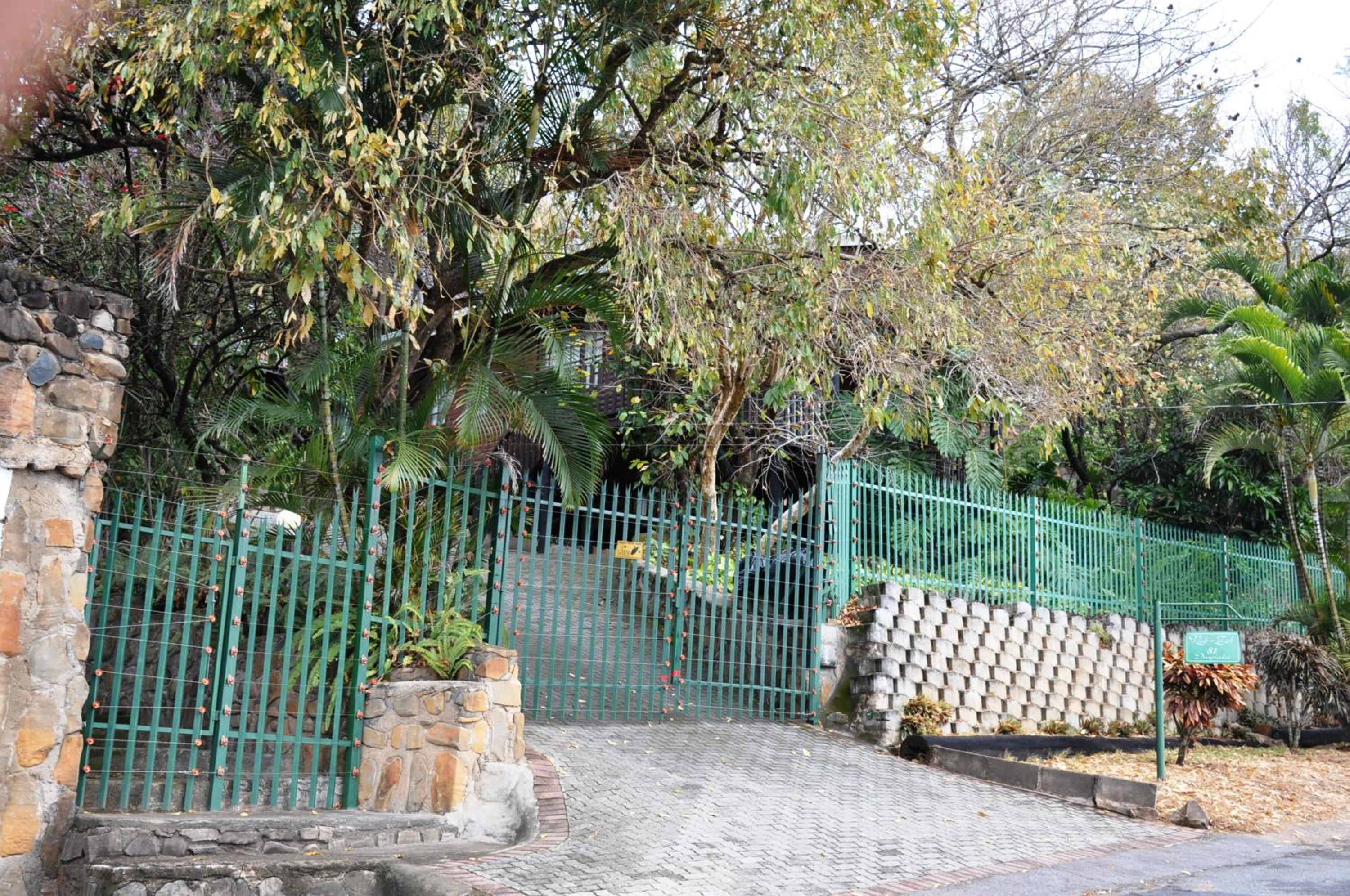 Hazyview Vacations - Impala Niezel Lodge  Guest House - Property Image 4