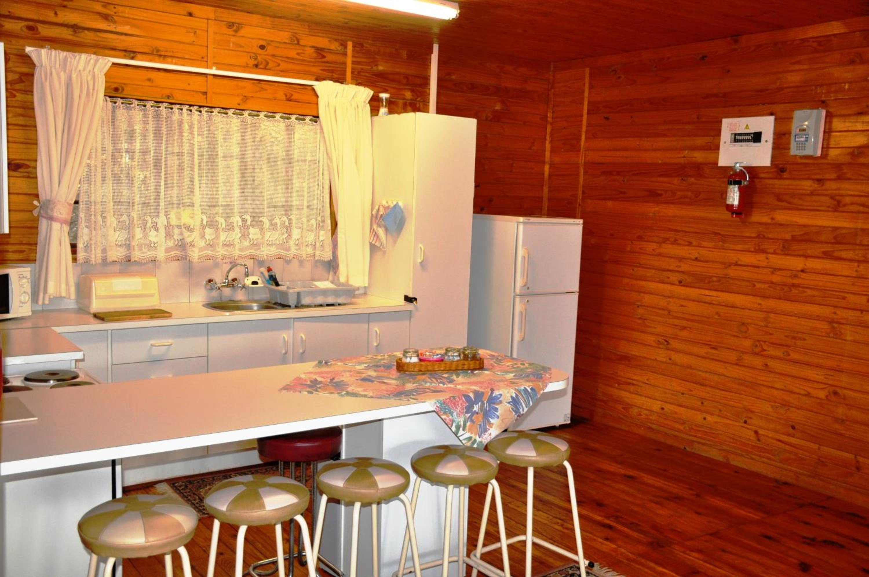 Hazyview Vacations - Impala Niezel Lodge  Guest House - Property Image 2