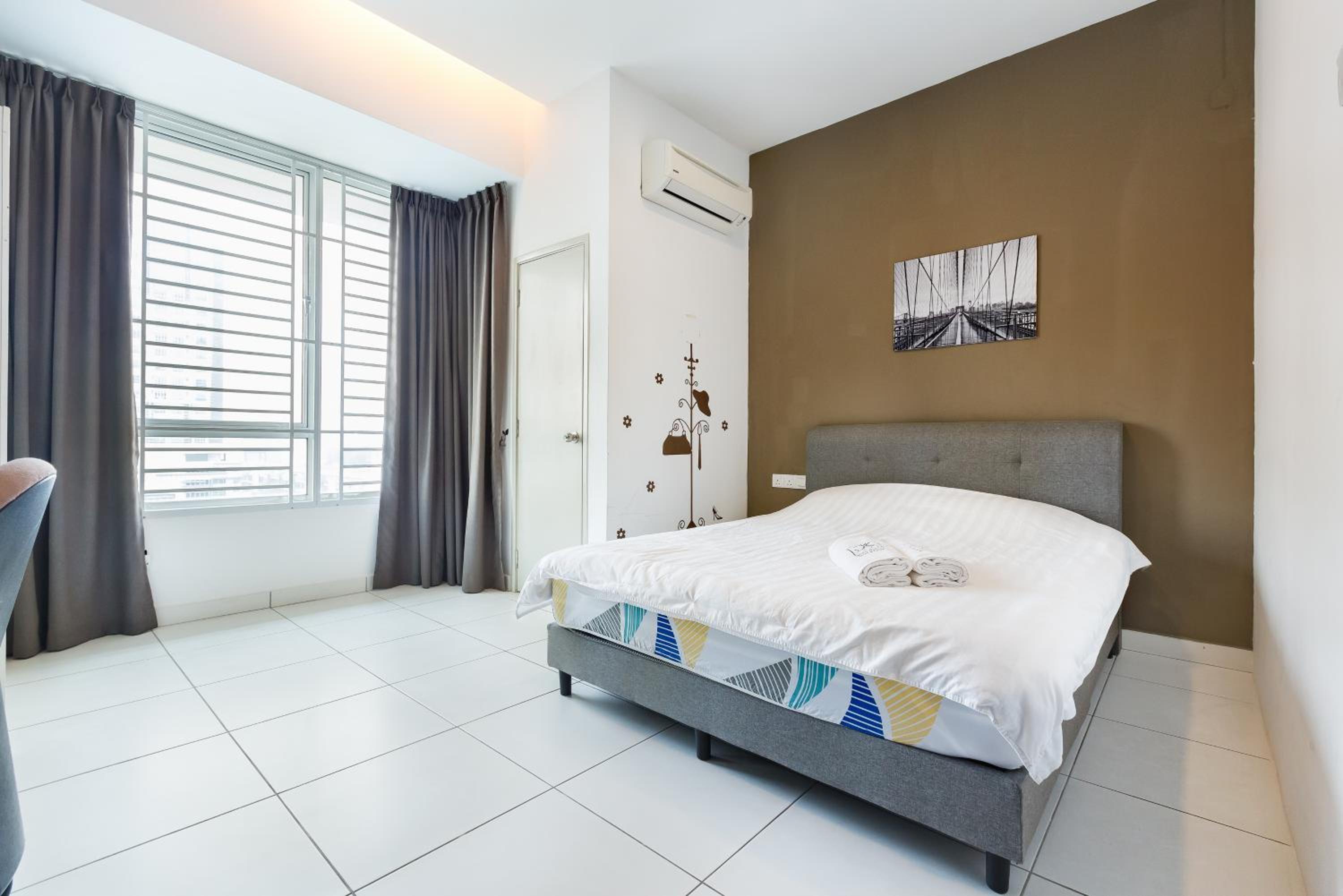 Akademik Suite by RR JBcity