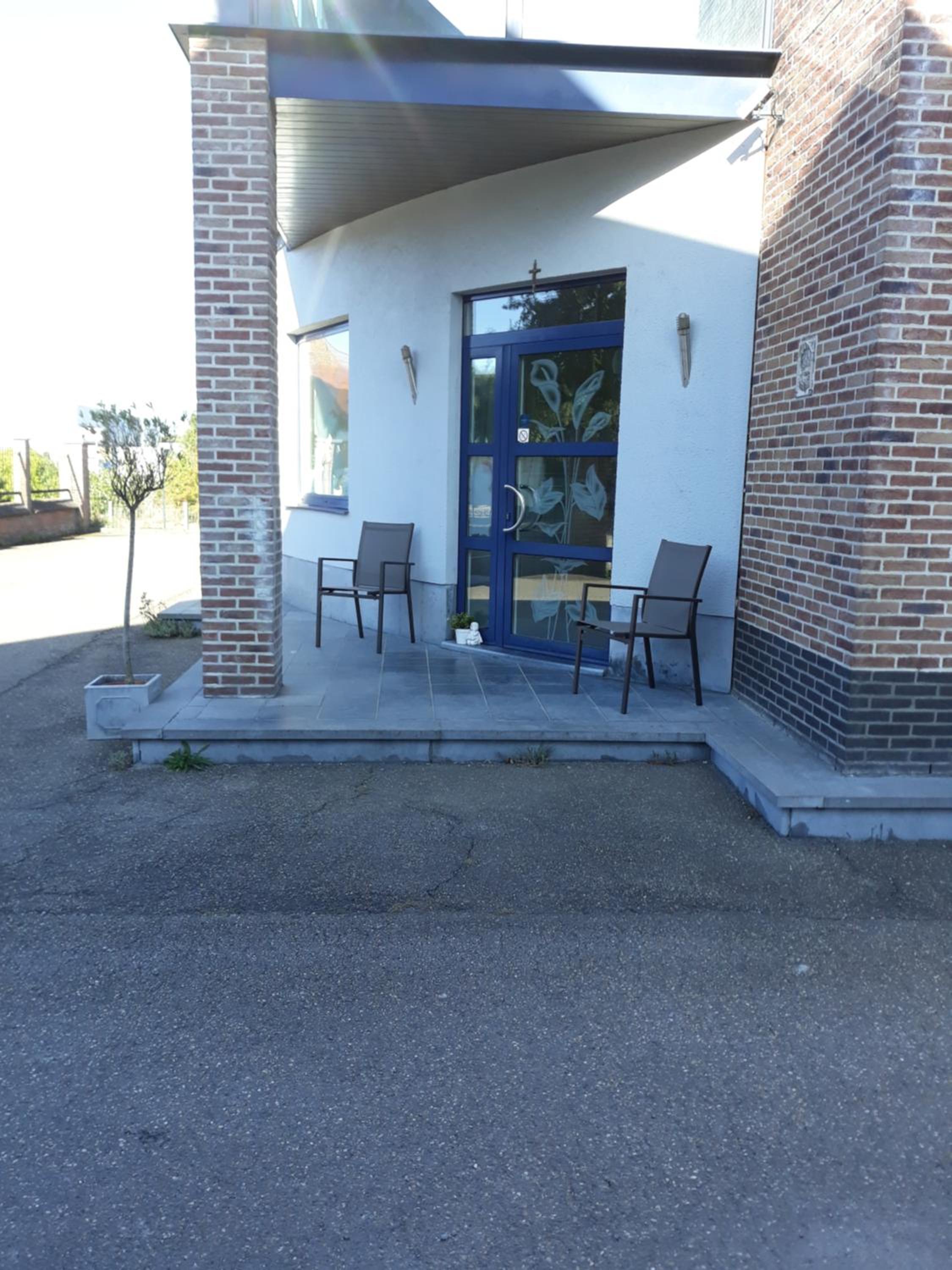 Photo 9