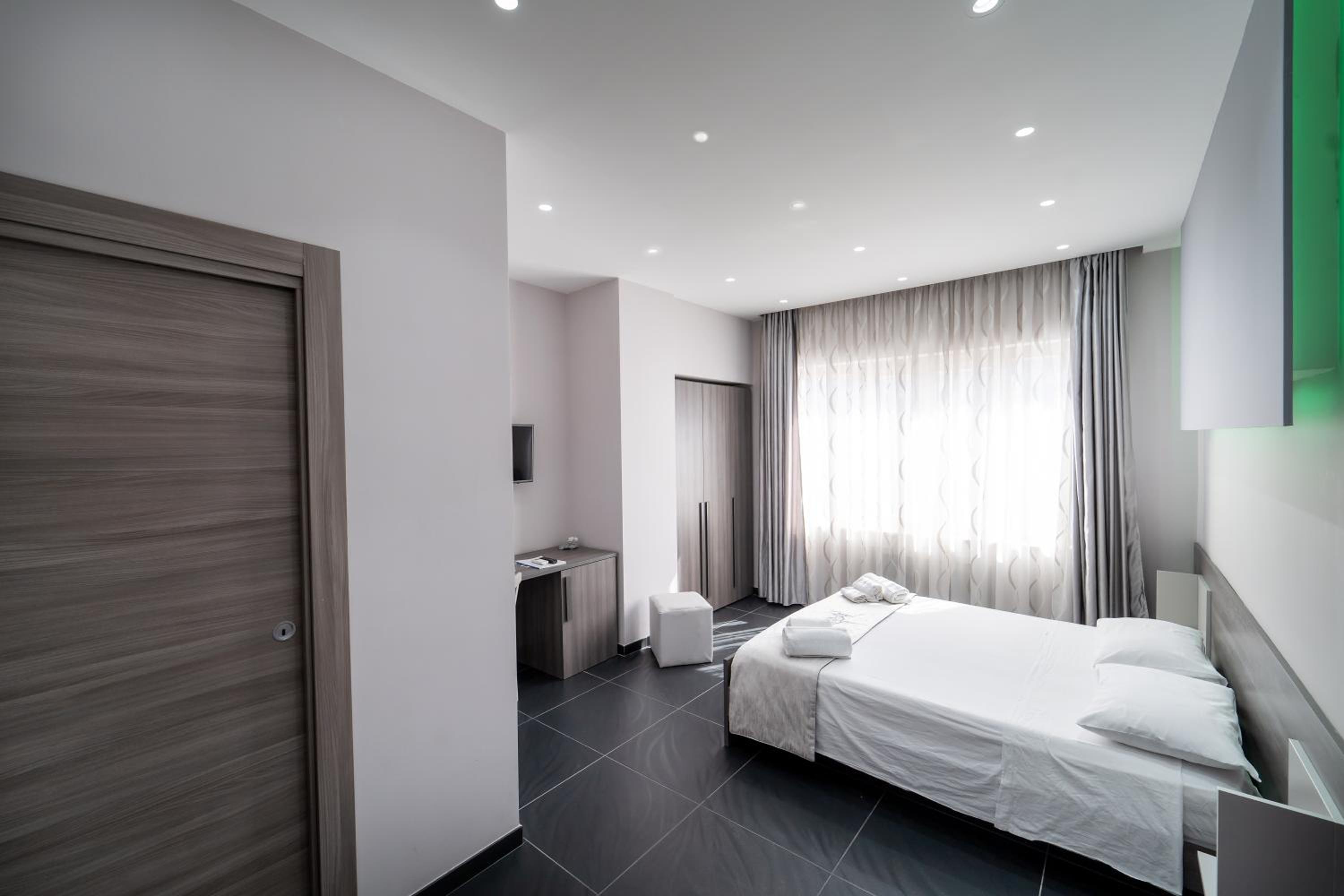 Royal Art H Duomo - Napoli Centro, by ClaPa Group