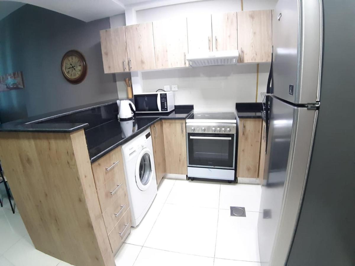 Golden Stay Vacation Homes continental tower marina