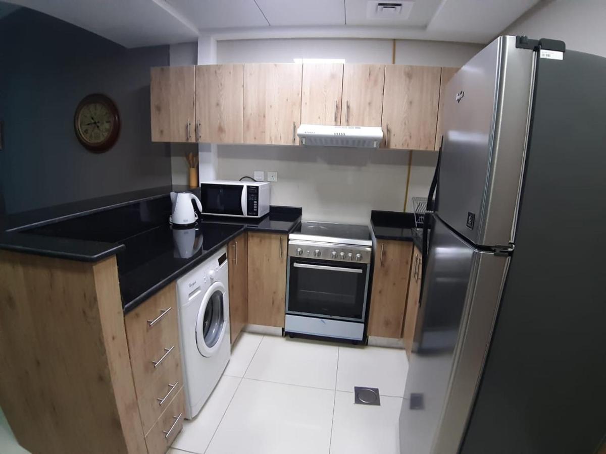 Golden Stay Vacation Homes continental tower marina
