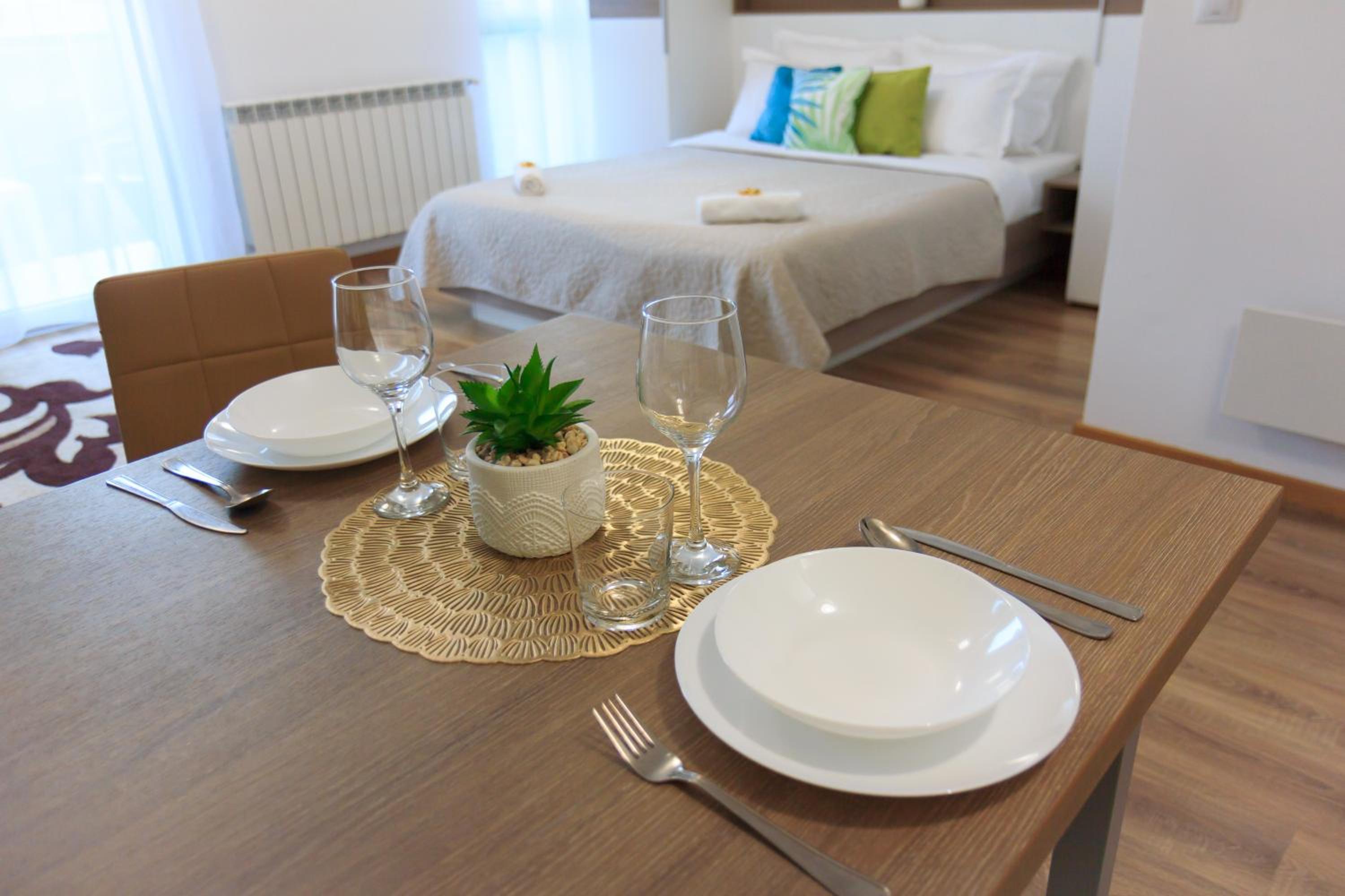 Gold Class Apartment AMS 63