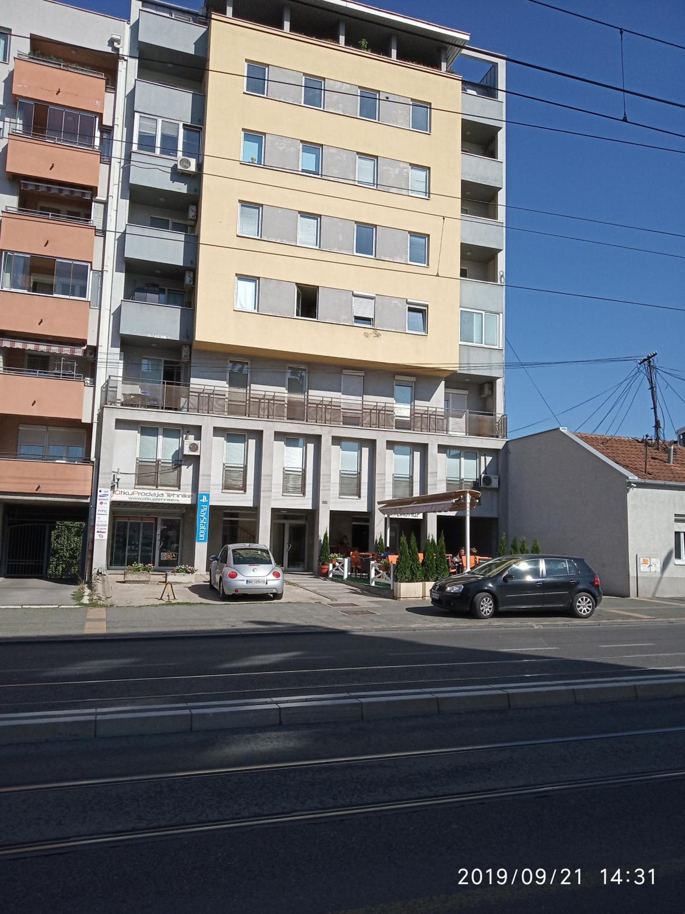 Photo 18