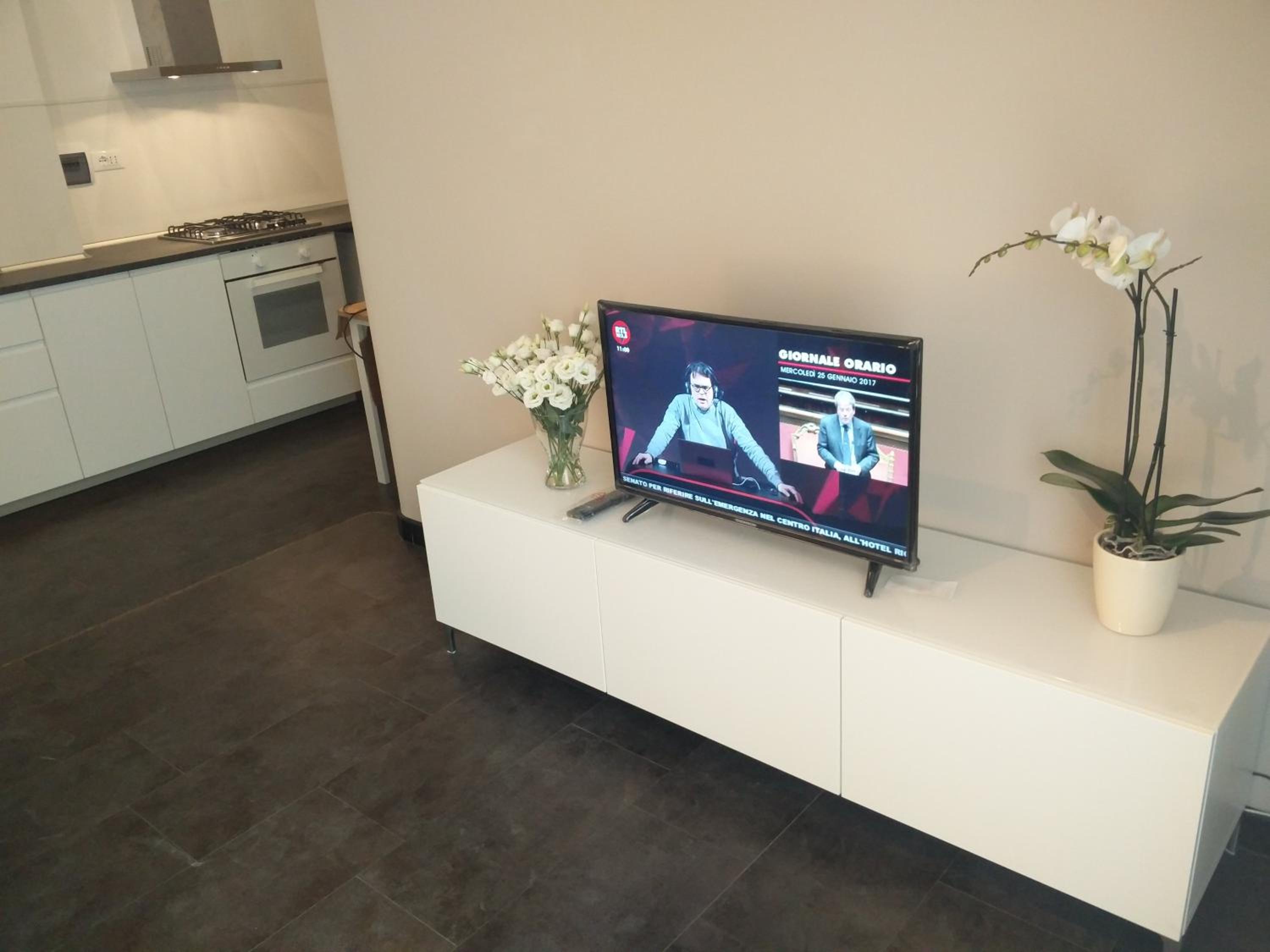 Carlos BCS2 - Sanremo Center Suite - view 4
