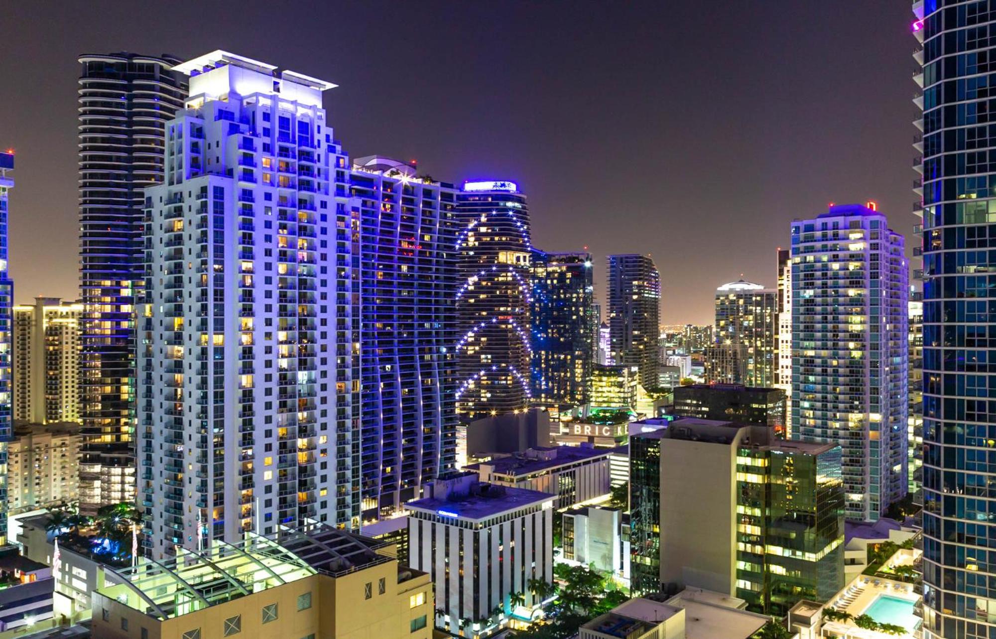 Hotel Top Stay Miami Blue Brickell - Image 1