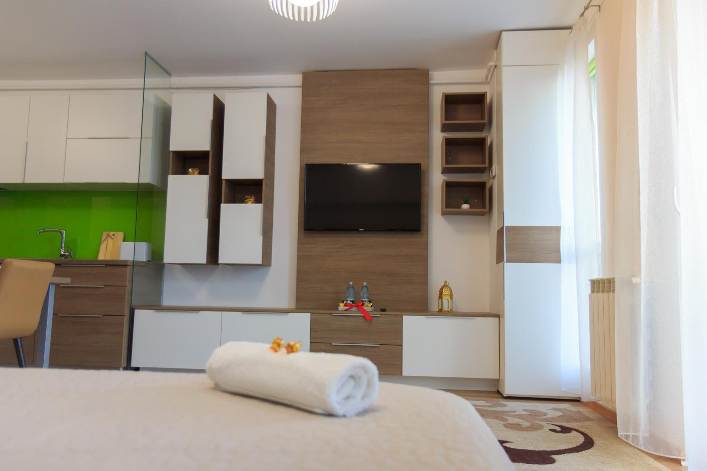 Gold Class Apartment AMS 63