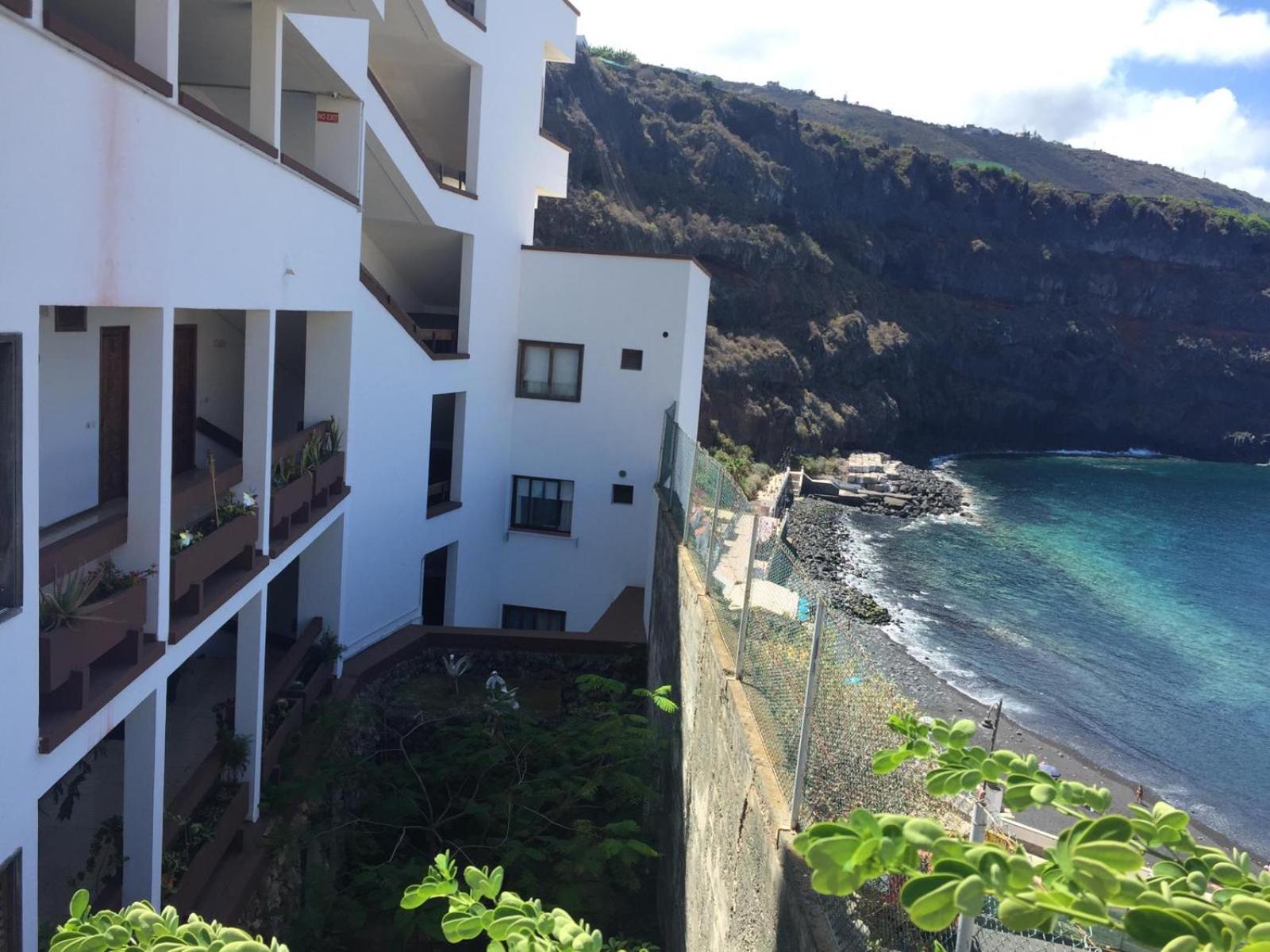 Sea loft with a huge bed view 2