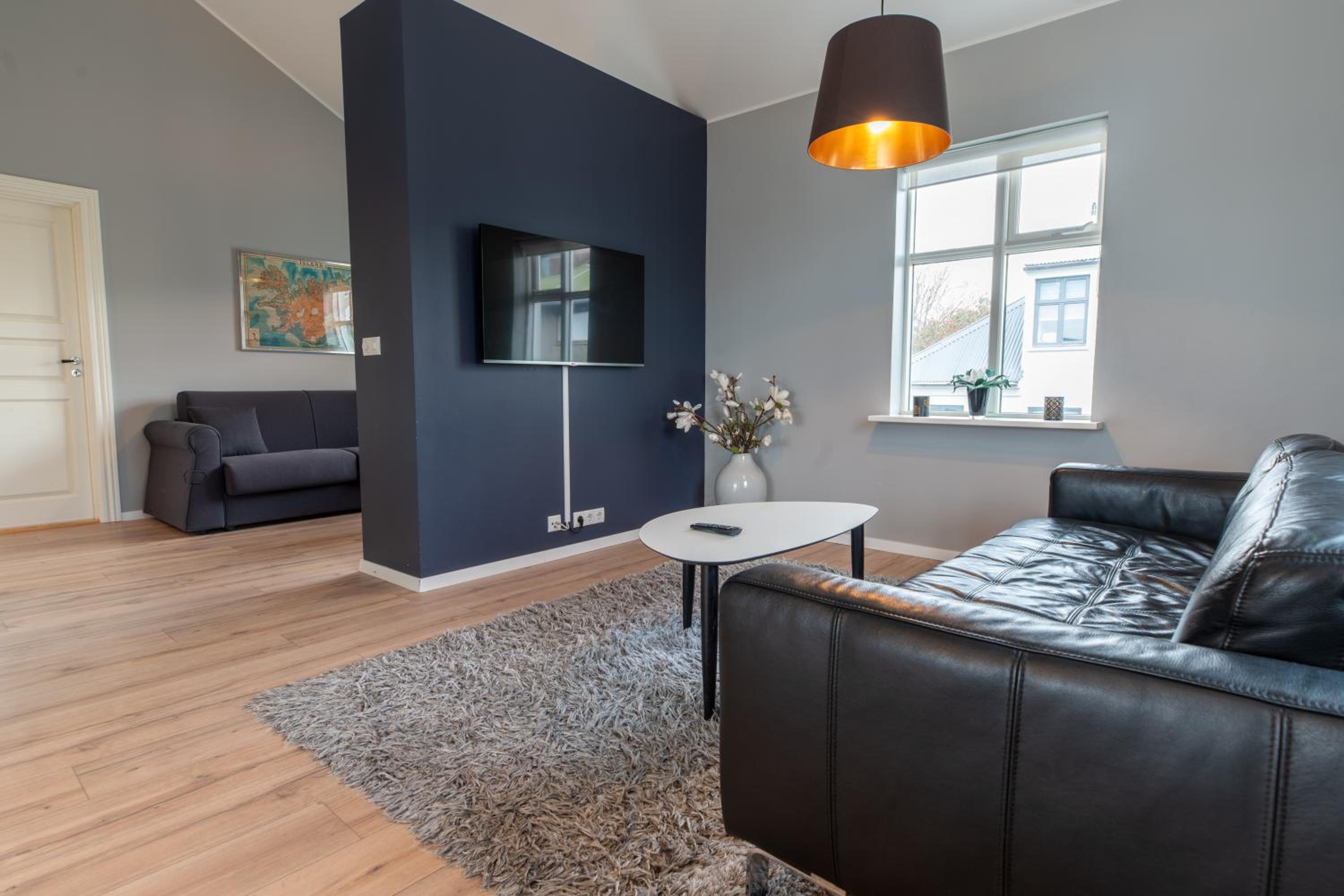Baldur Apartments