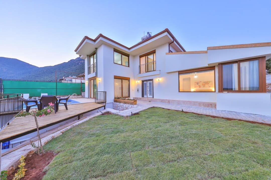 Villa Phellos view 4