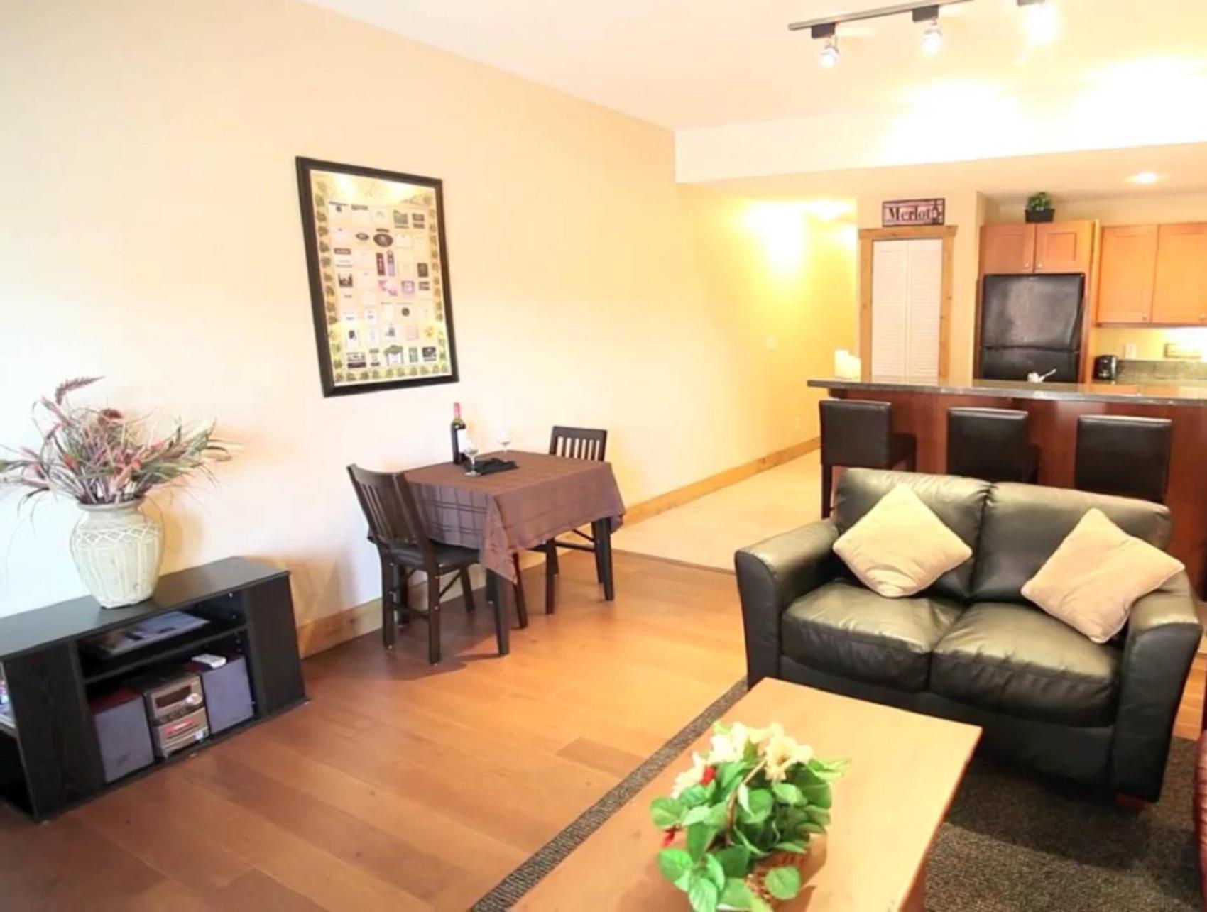 Casa Del Mila Oro Condo