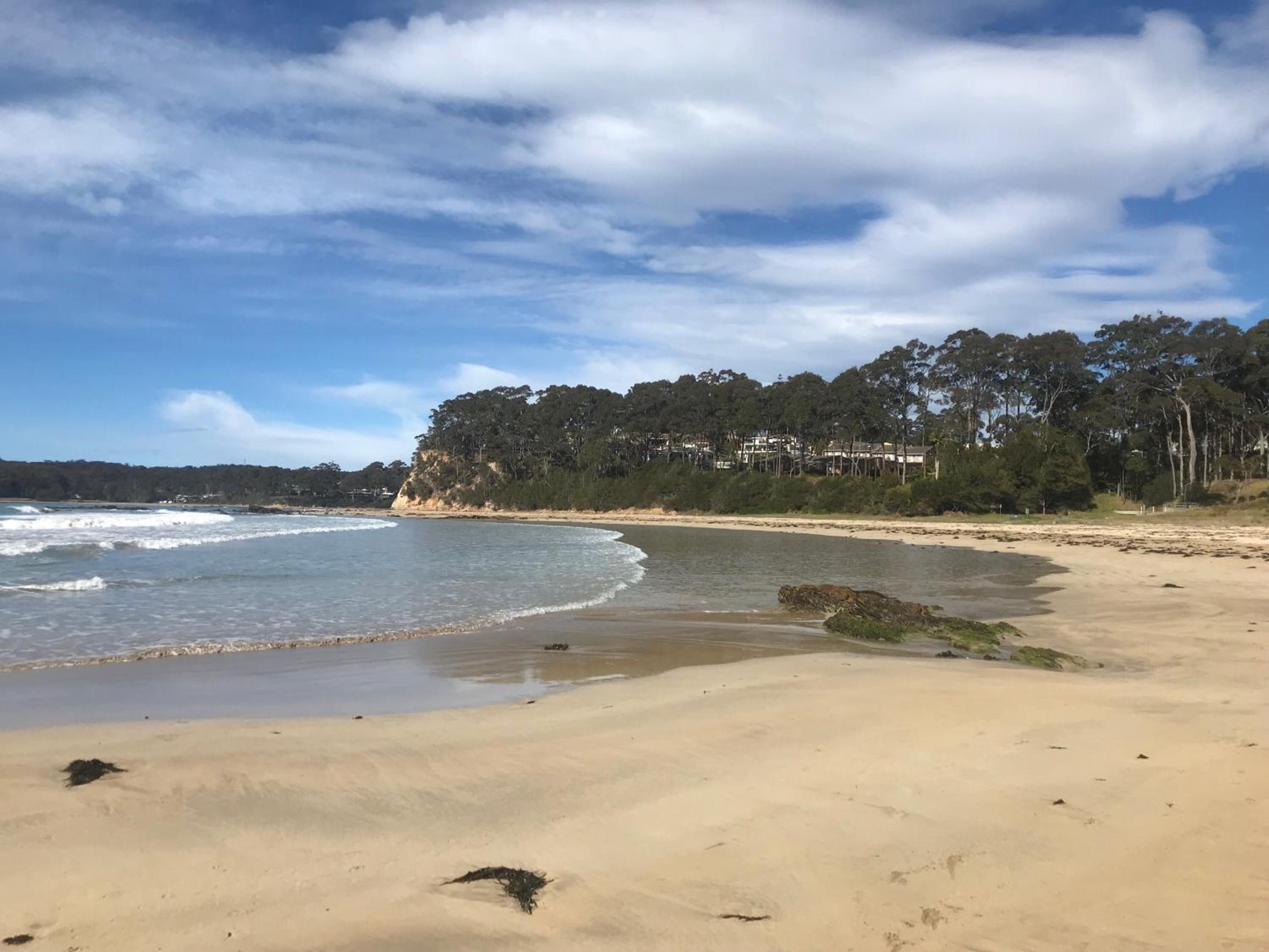 Denhams Beach side holiday apartment