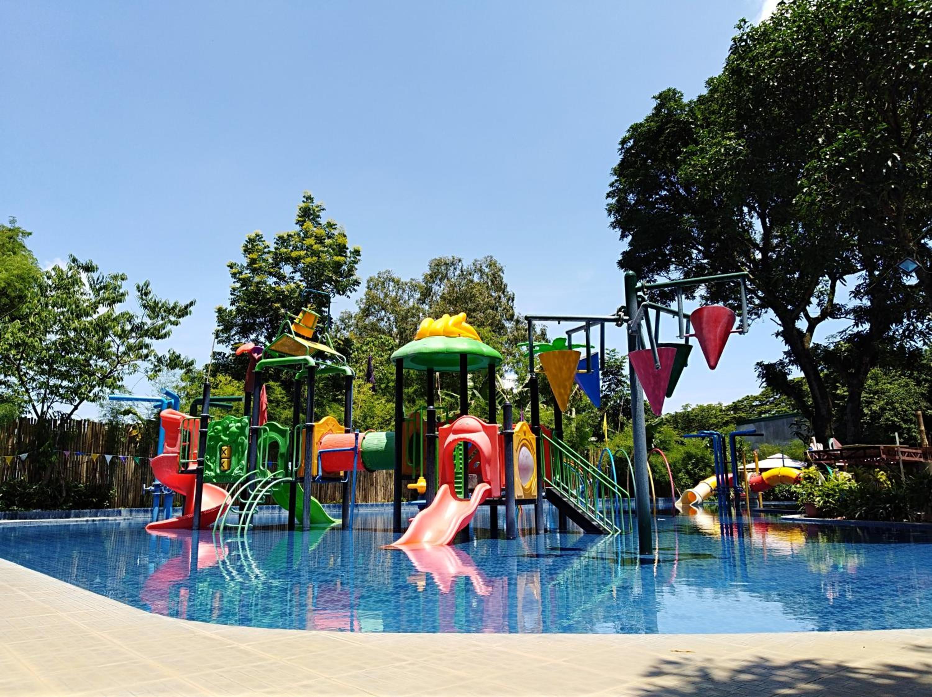 Loreland Farm Resort