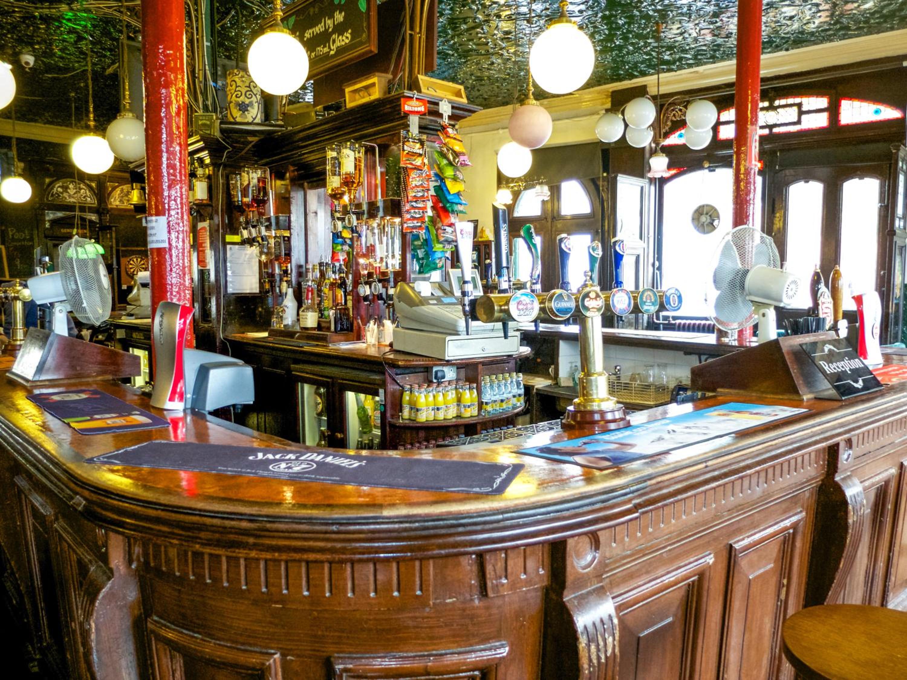 bar