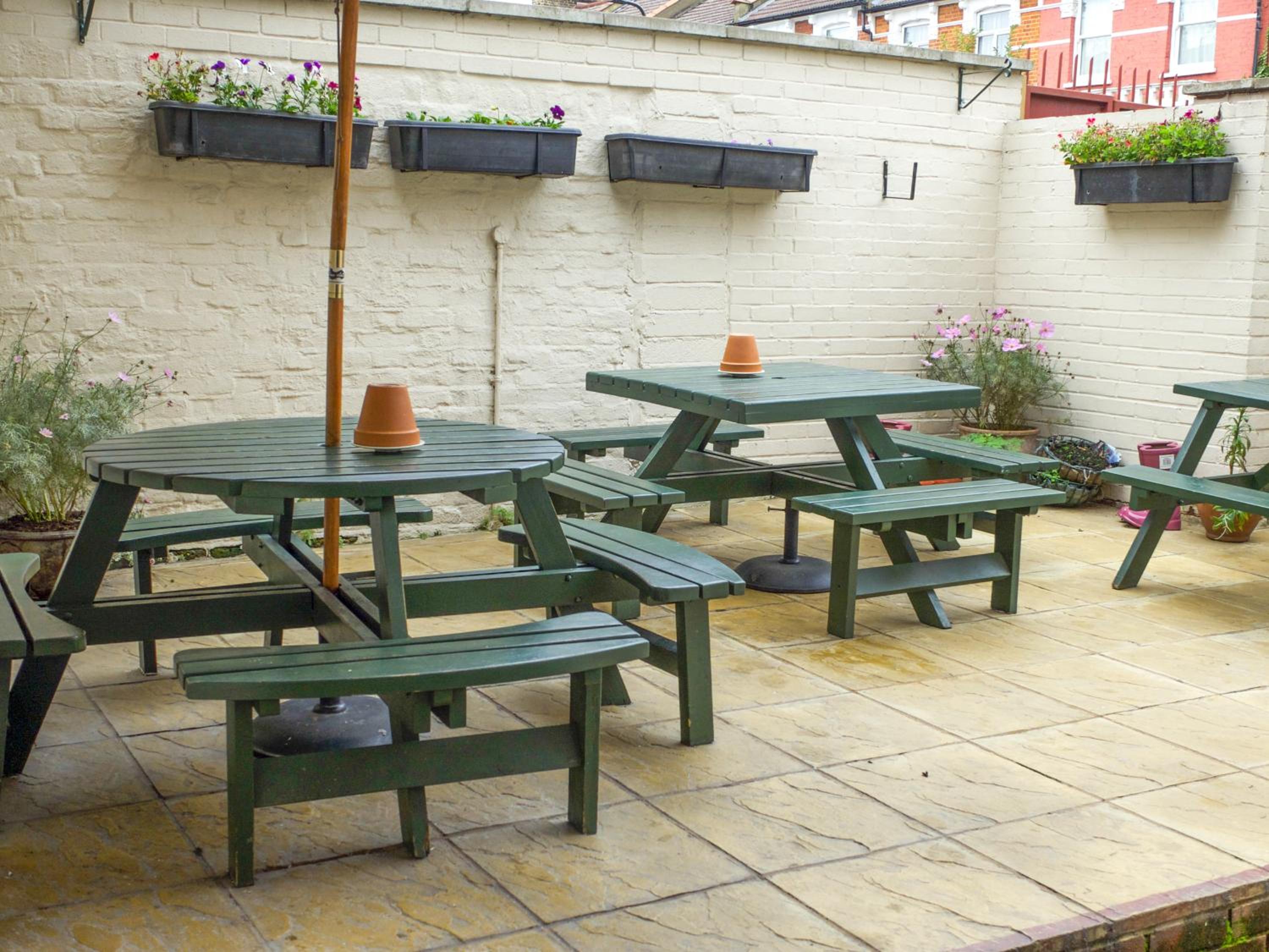 outdoor bbq area