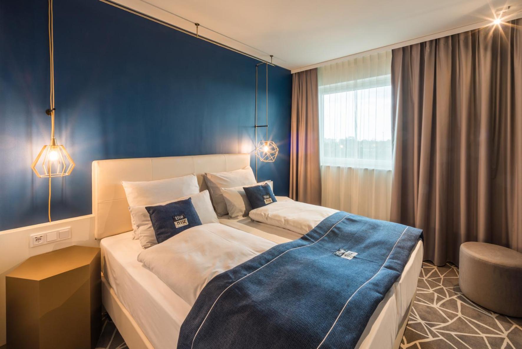 Holiday Inn - the niu, Ridge Halle Central Station by IHG