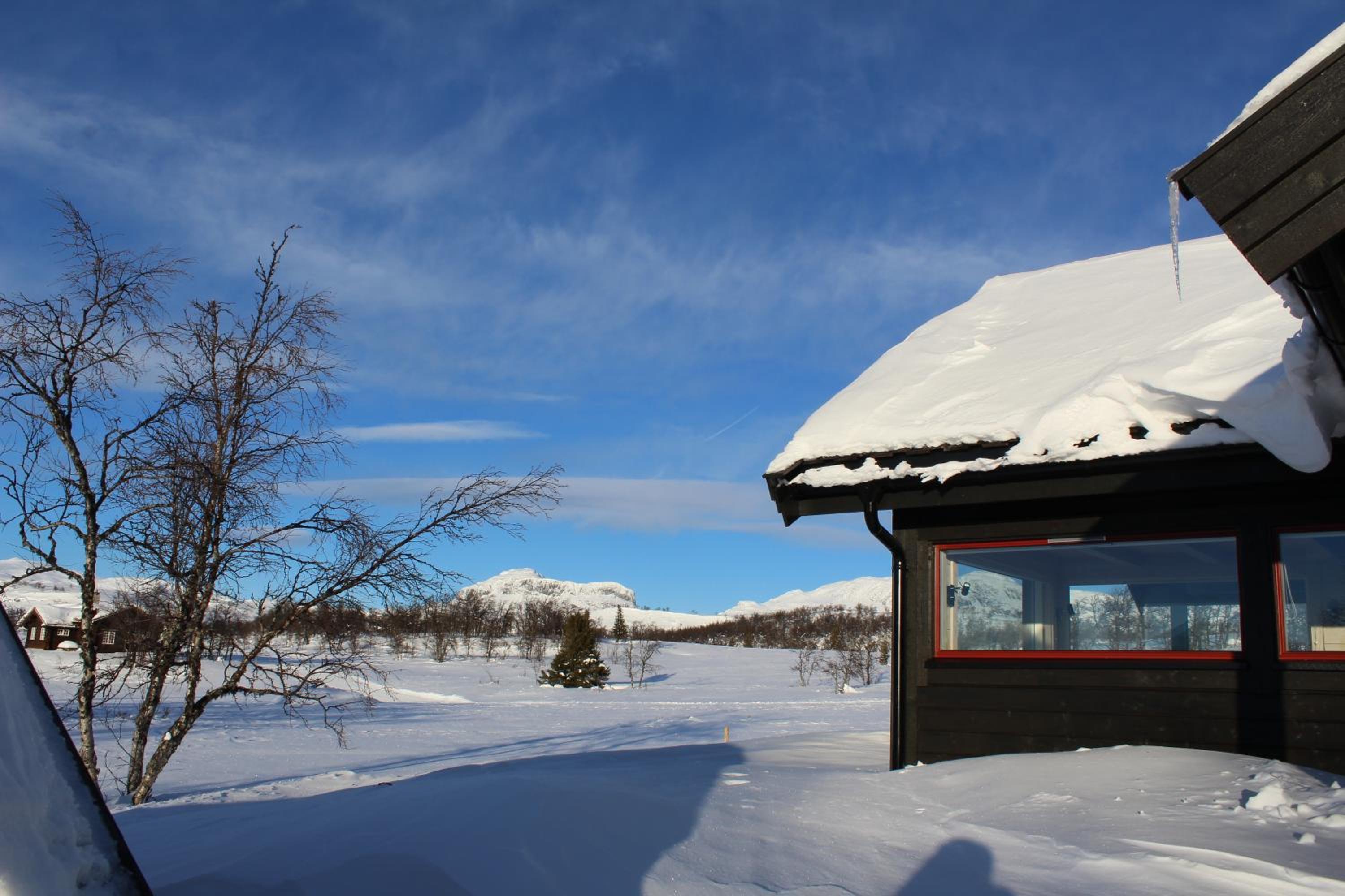 Lev-Vel - 10 person cabin view 2