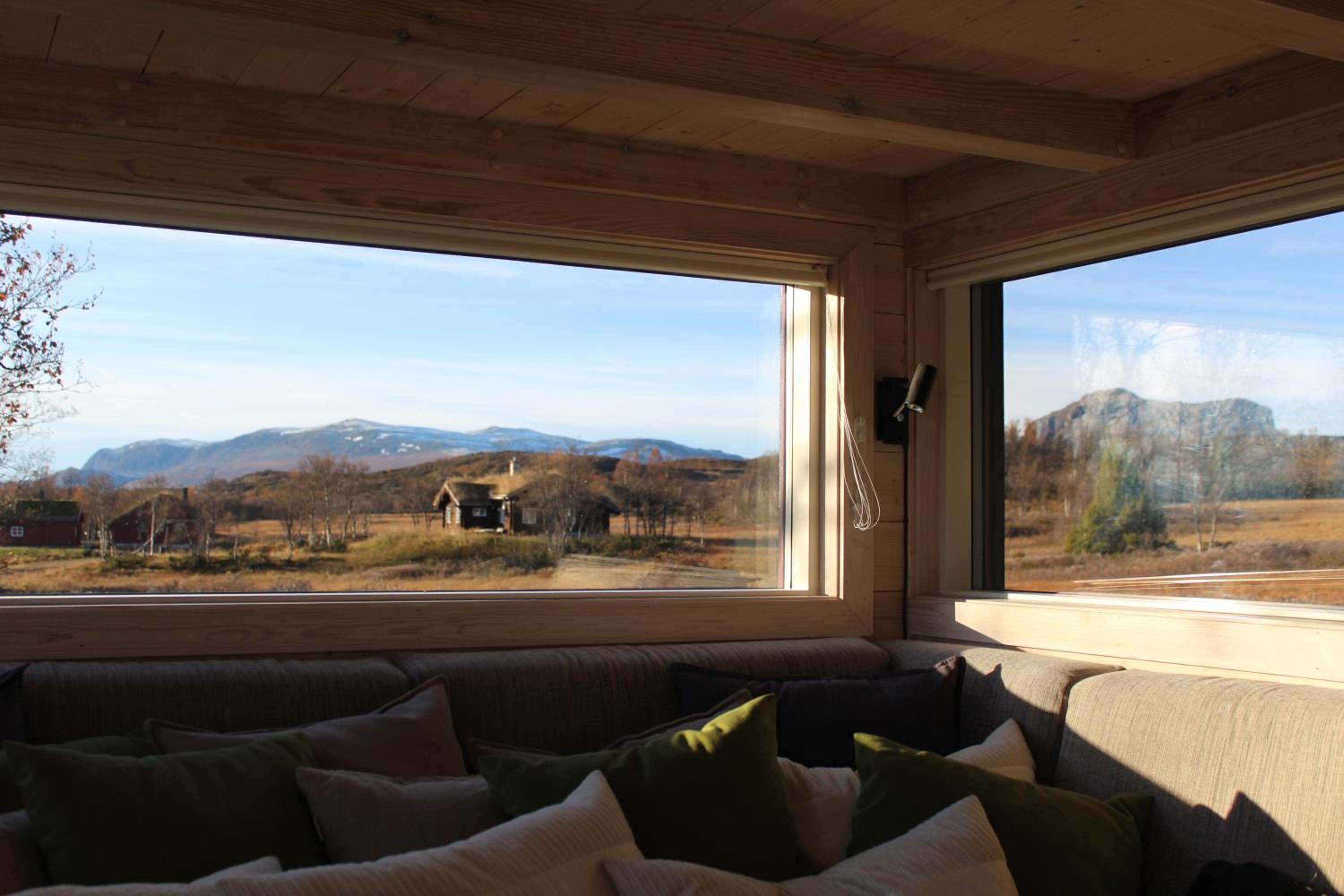 Lev-Vel - 10 person cabin view 5