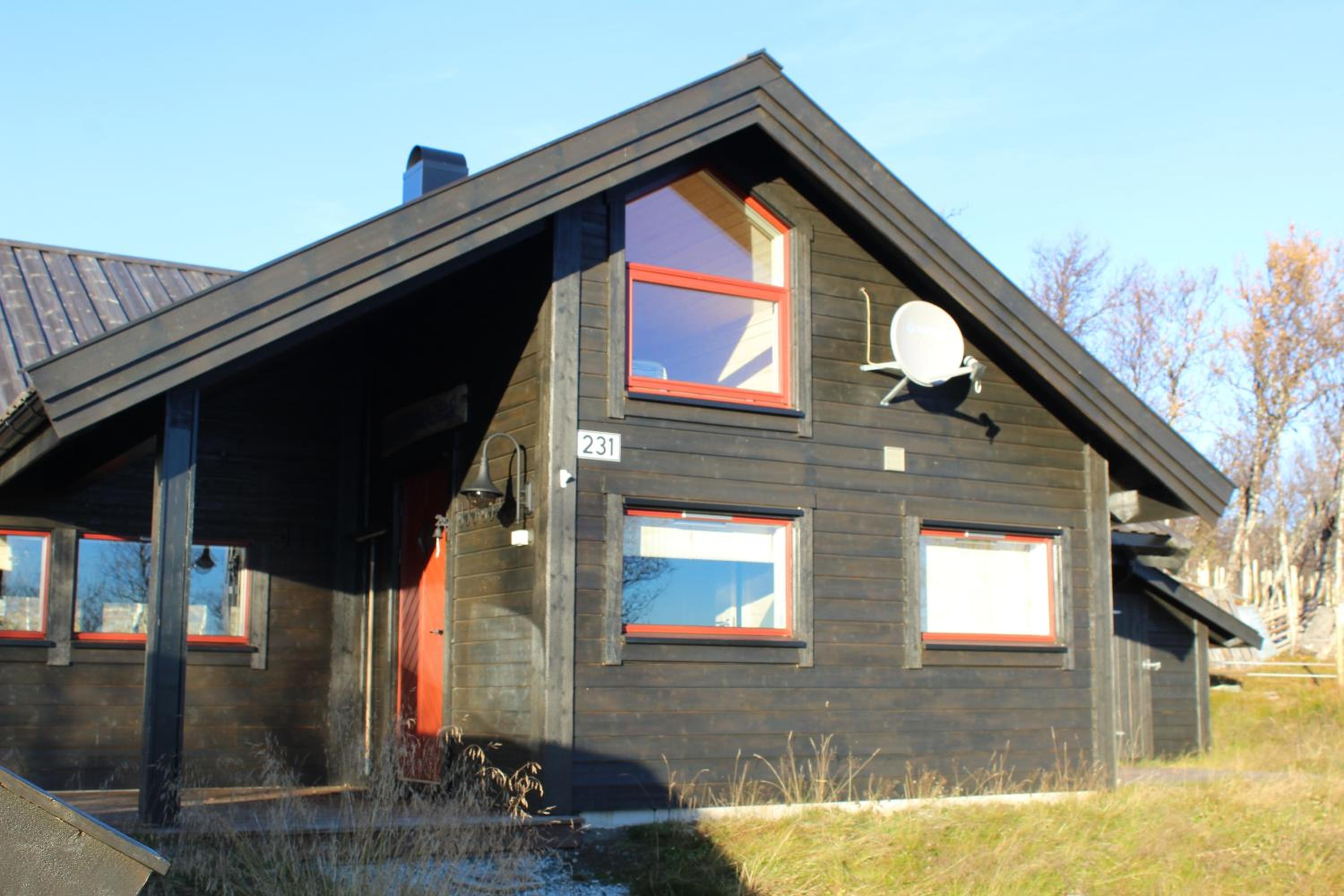Lev-Vel - 10 person cabin view 3