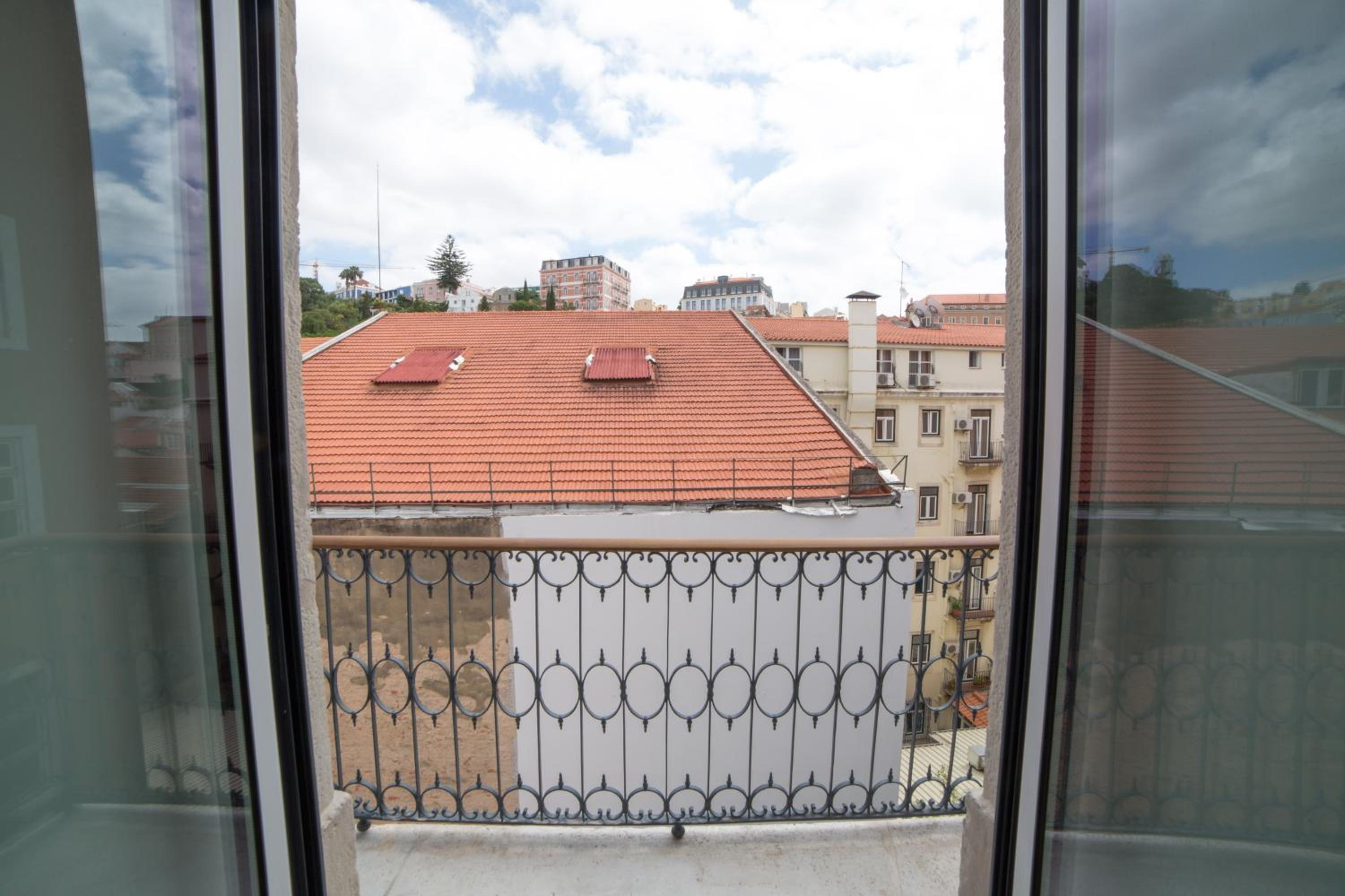 FLH Restauradores Modern Studios view 4