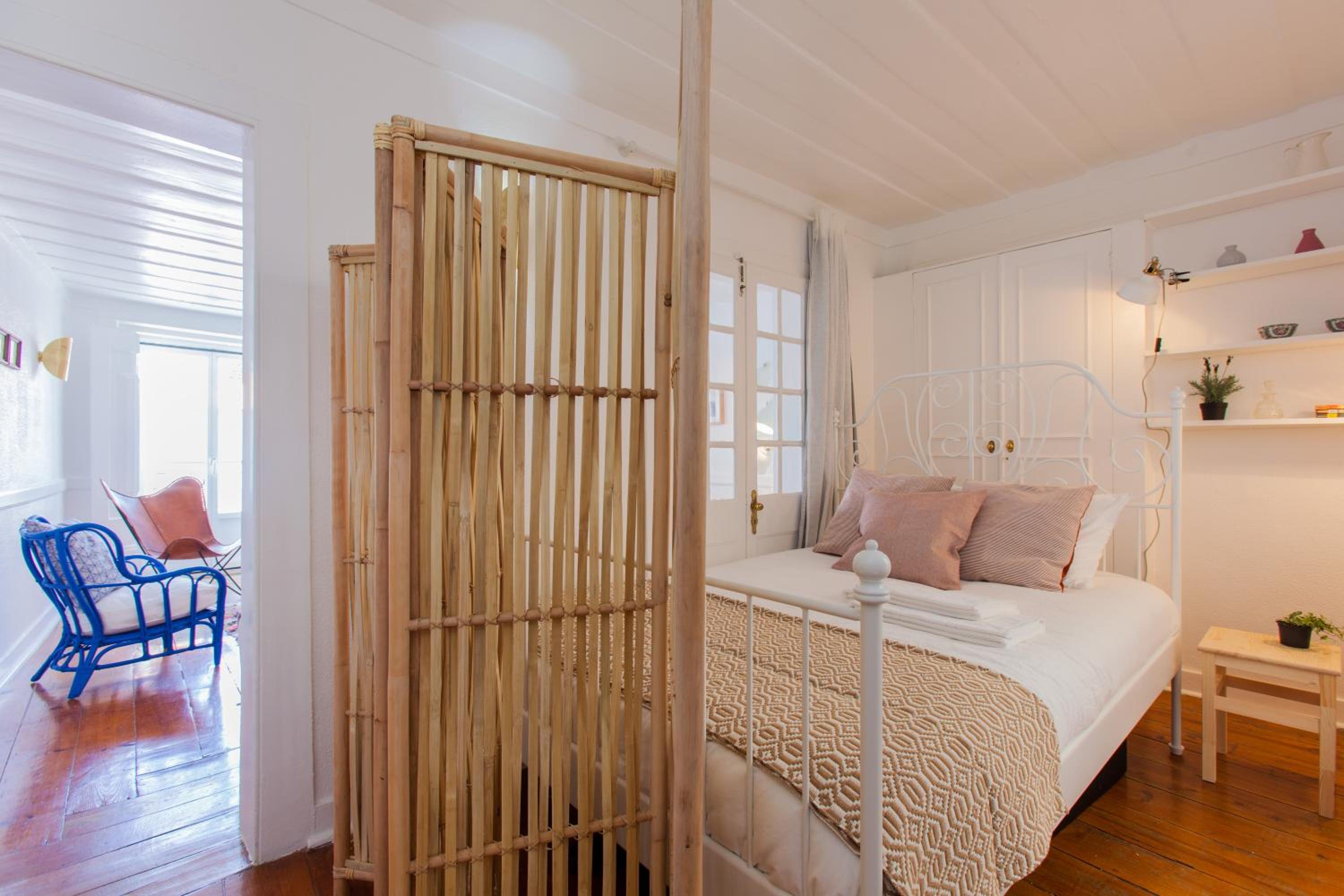 Alfama Sunny & Typical Apartment, By TimeCooler view 2