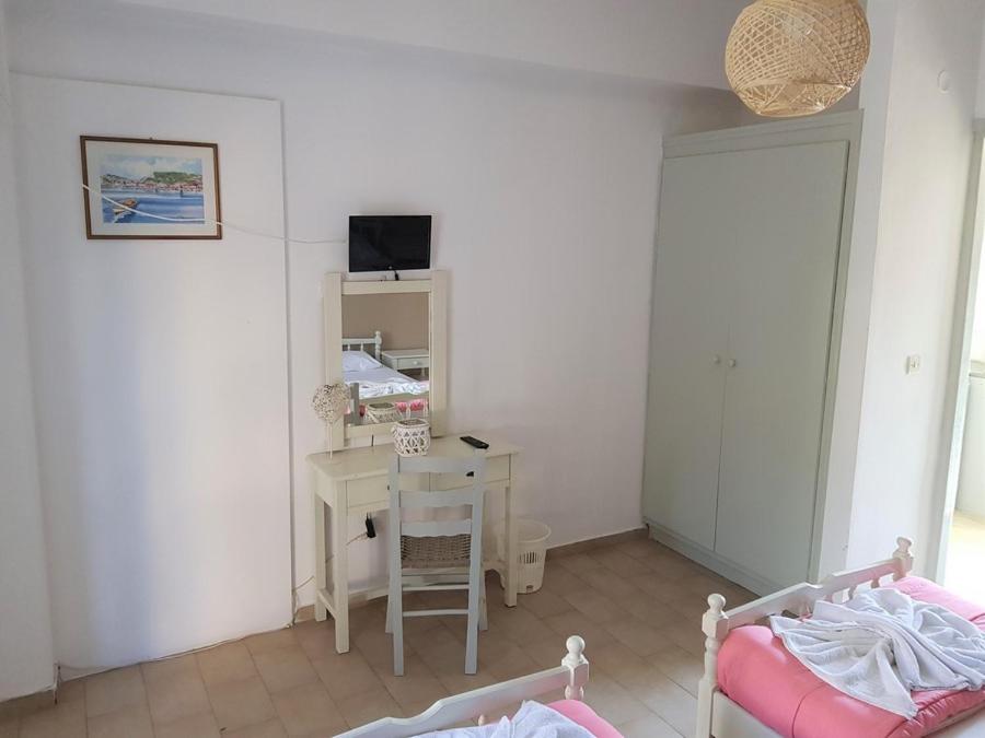 Hotel MERLIS Studios - Image 1