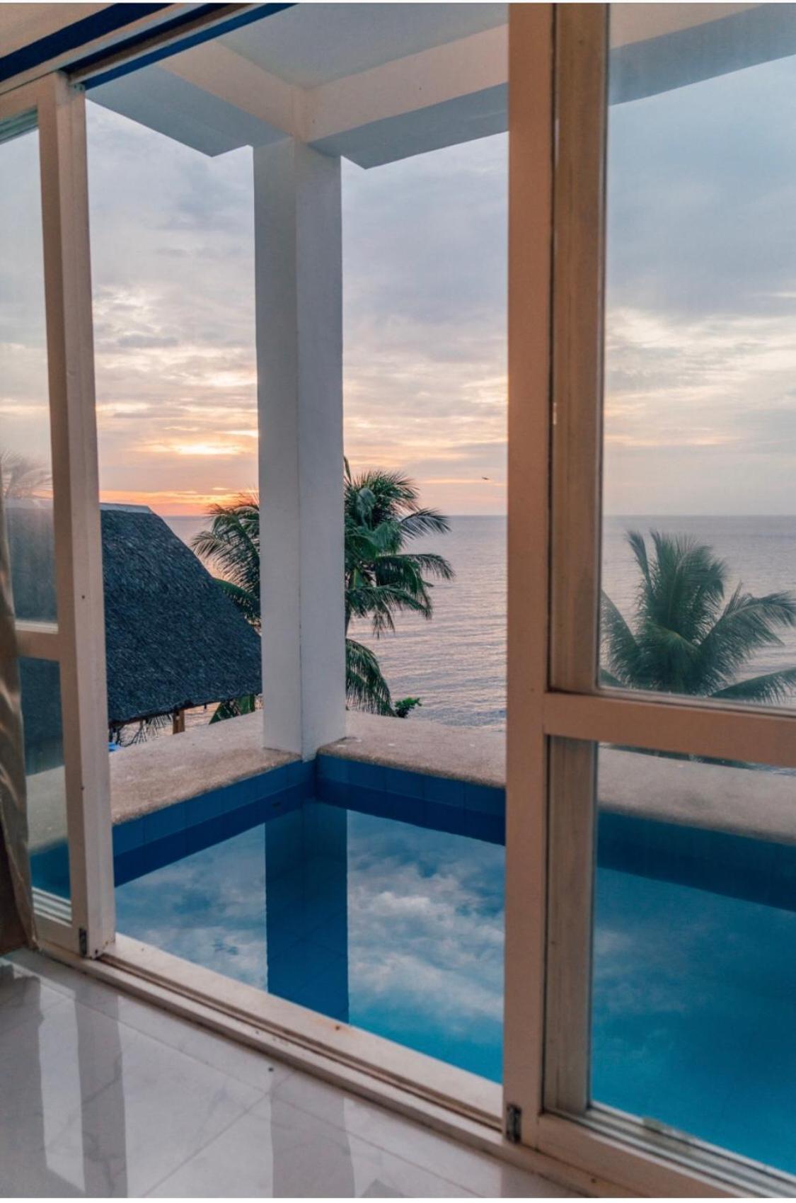 Bintana Sa Paraiso