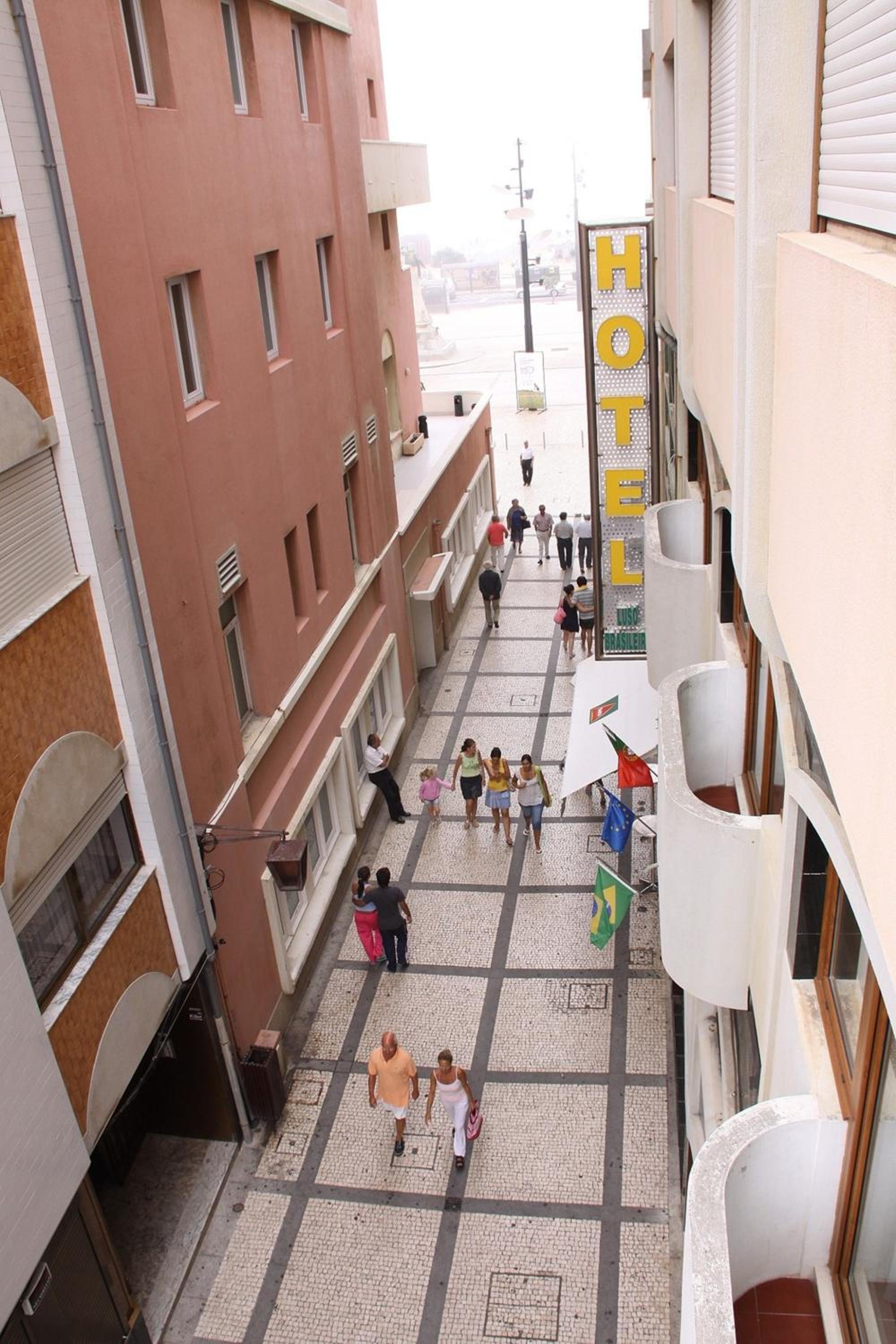 Hotel Luso Brasileiro - Image 1