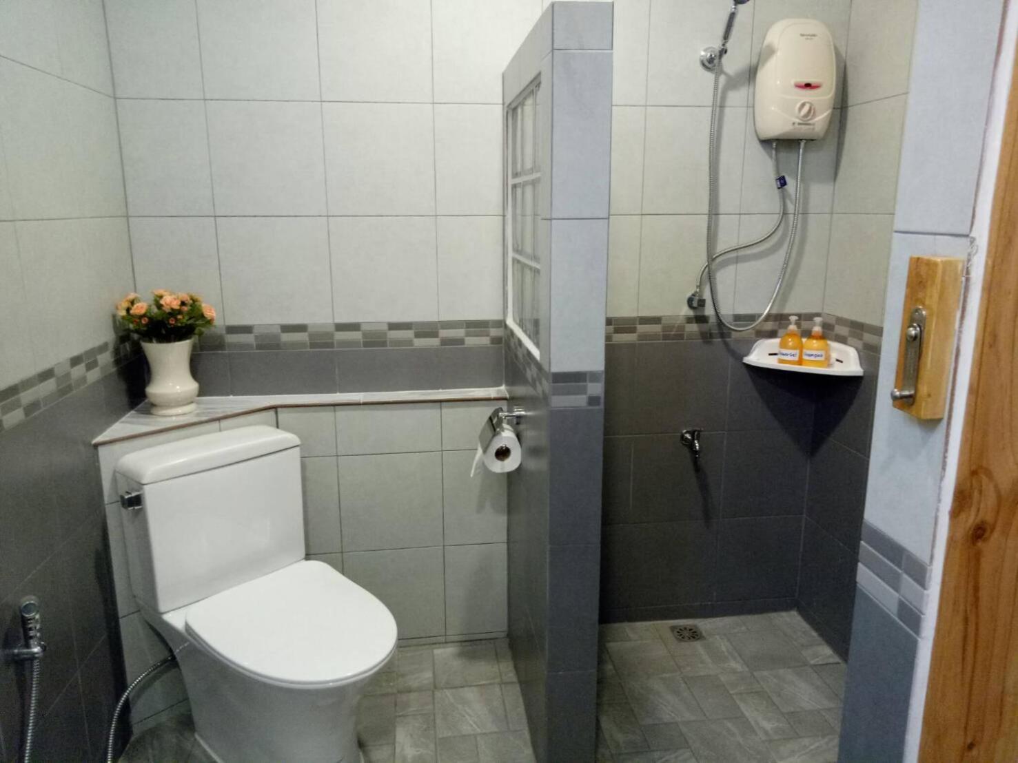 Little Guest House Hotel