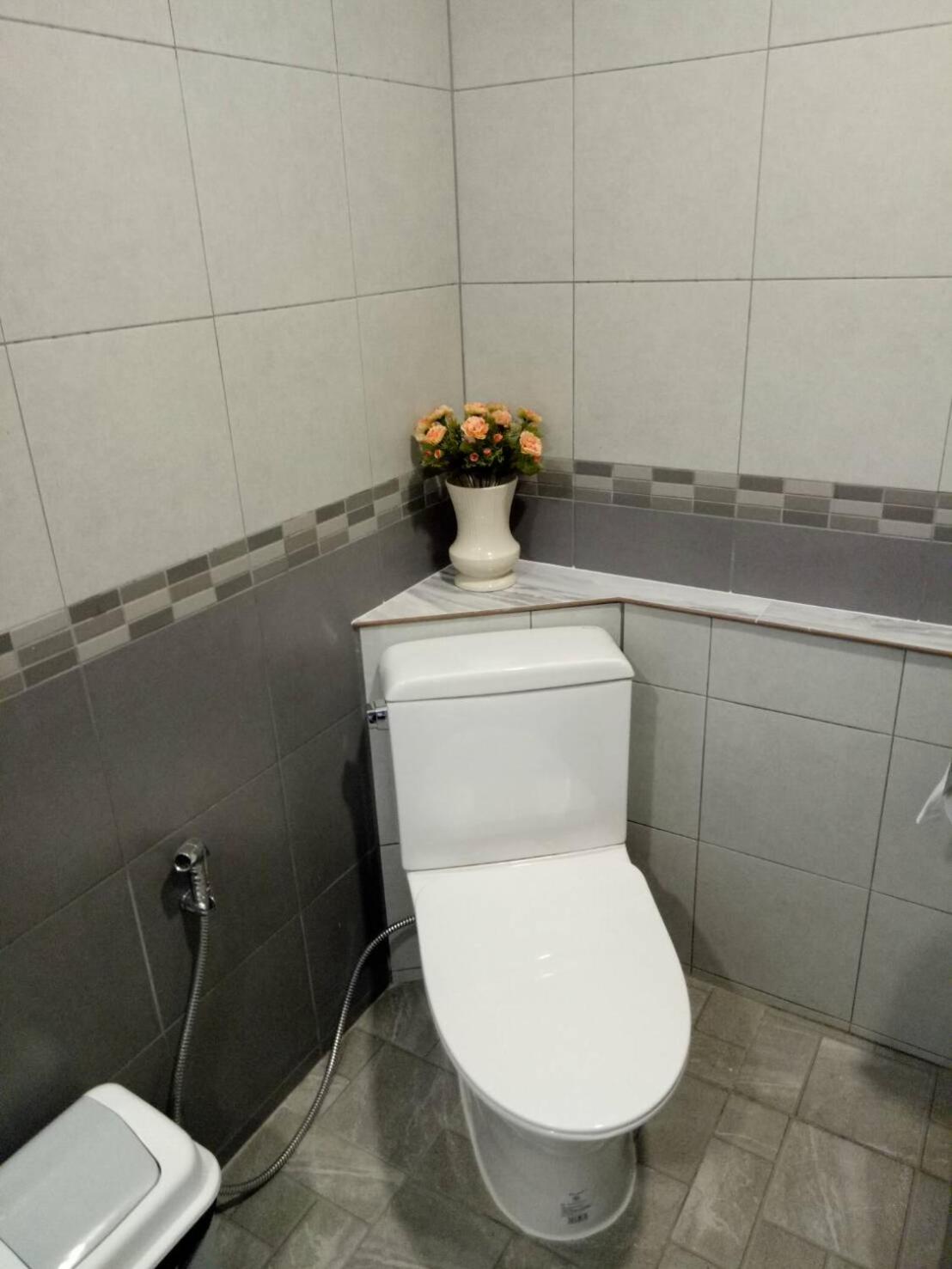 Little Guest House Hotel