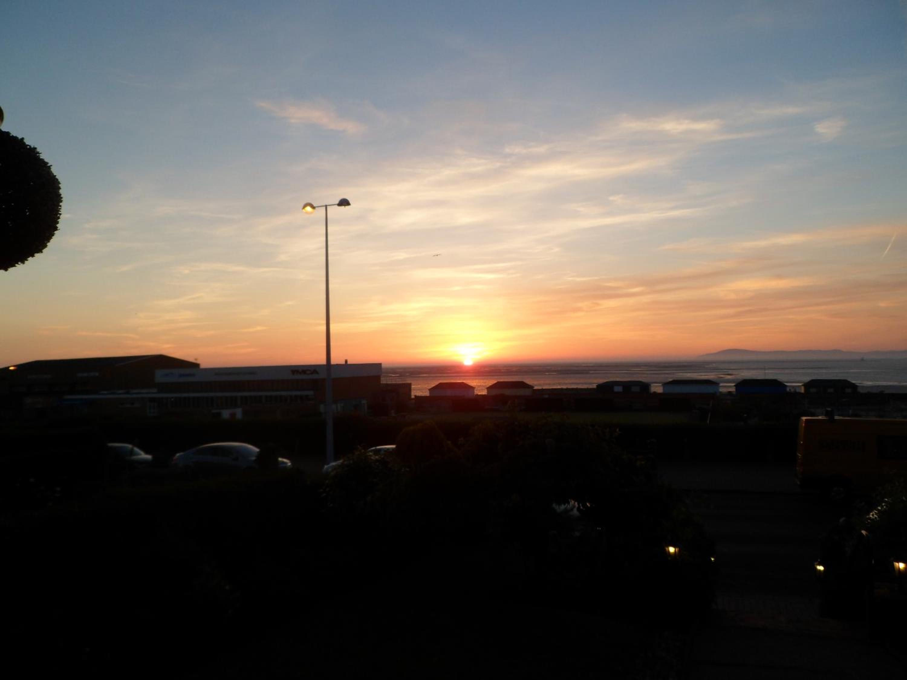 Wavecrest Lodge