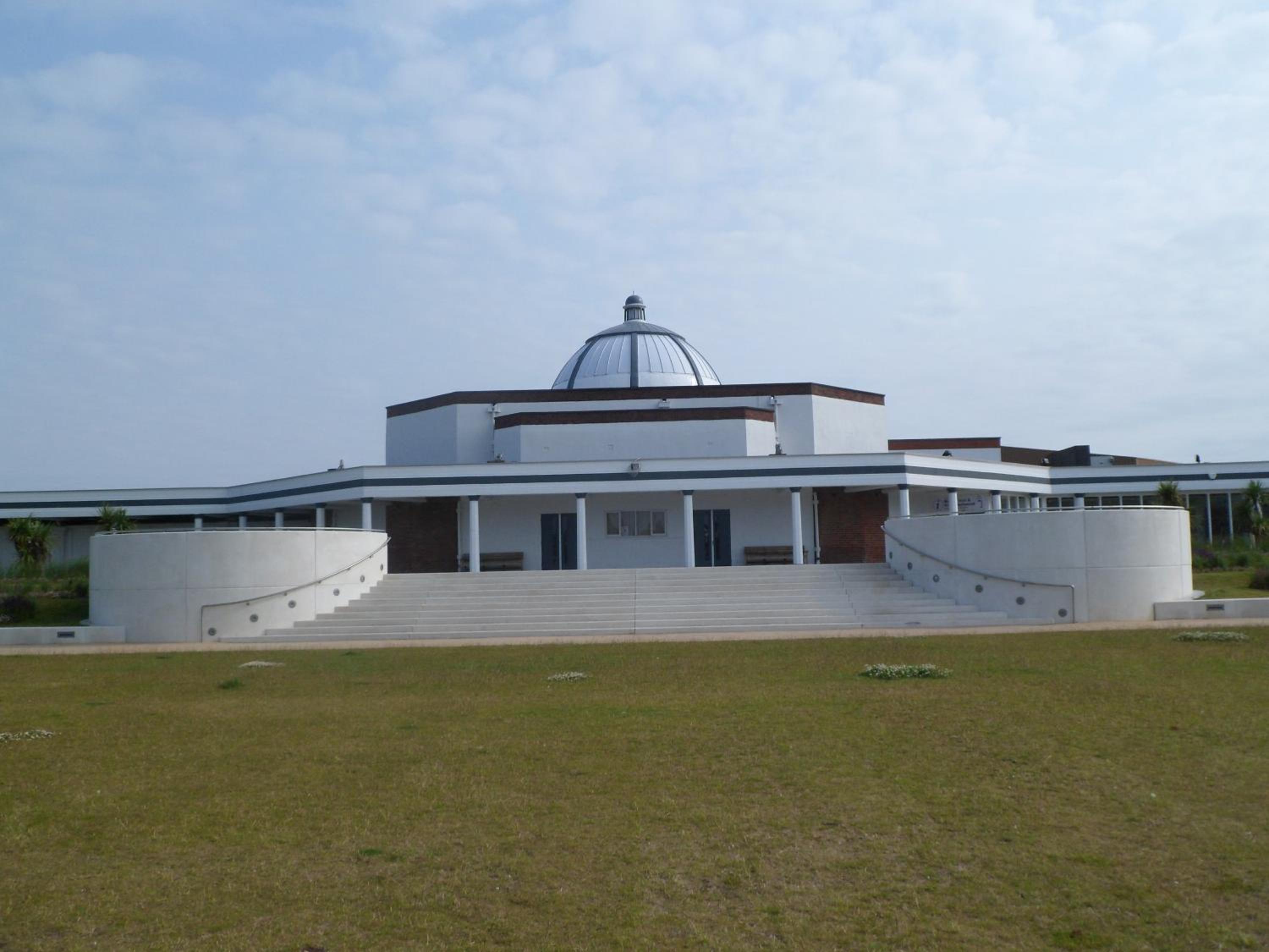 Wavecrest Lodge