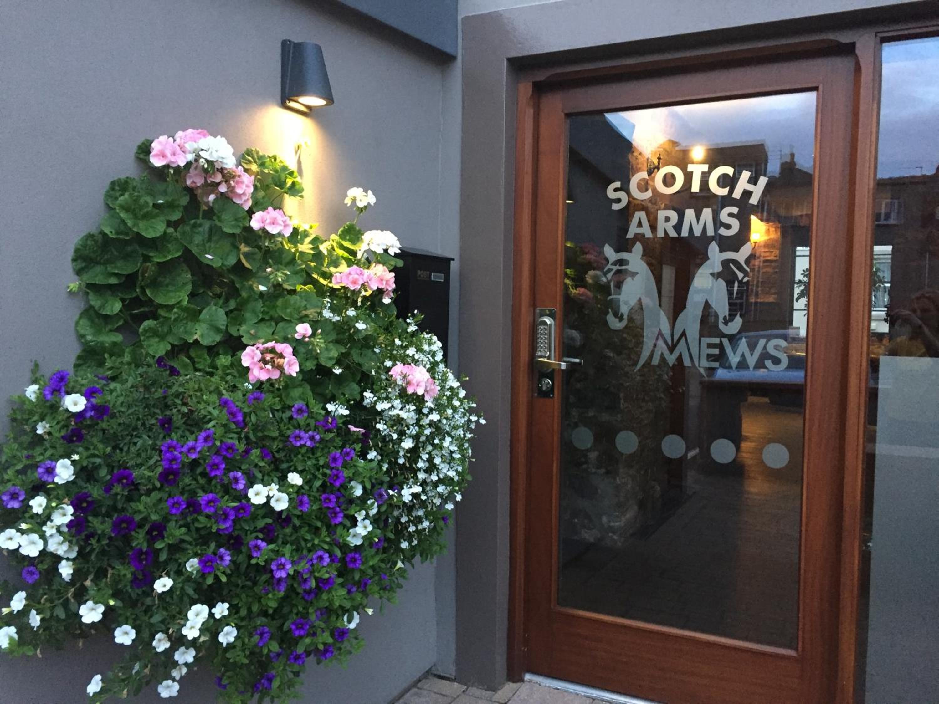 Scotch Arms Mews Bed & Breakfast, Brampton Town Centre, Hadrians Wall